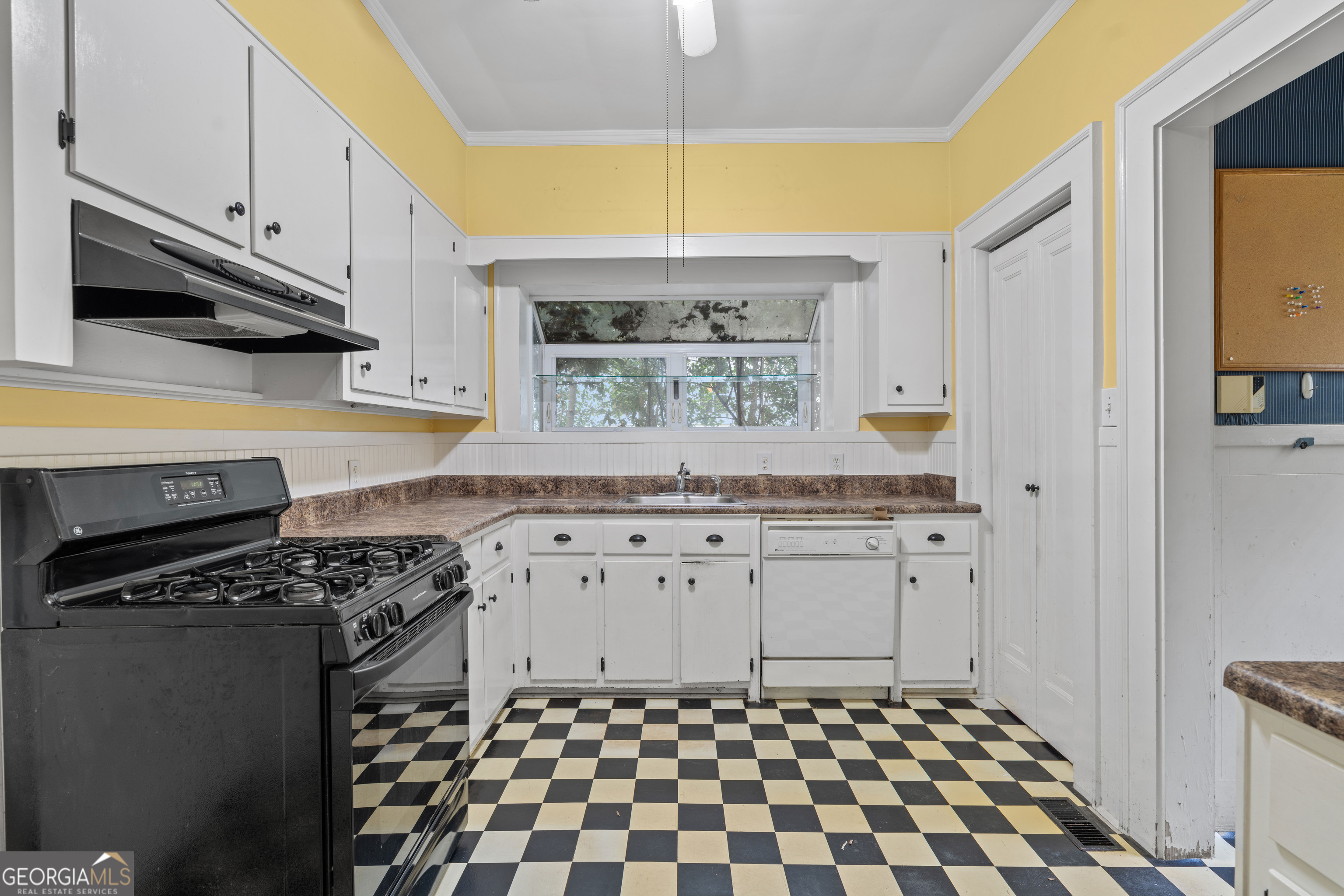 1080 Clifton Road Ne Property Photo 12