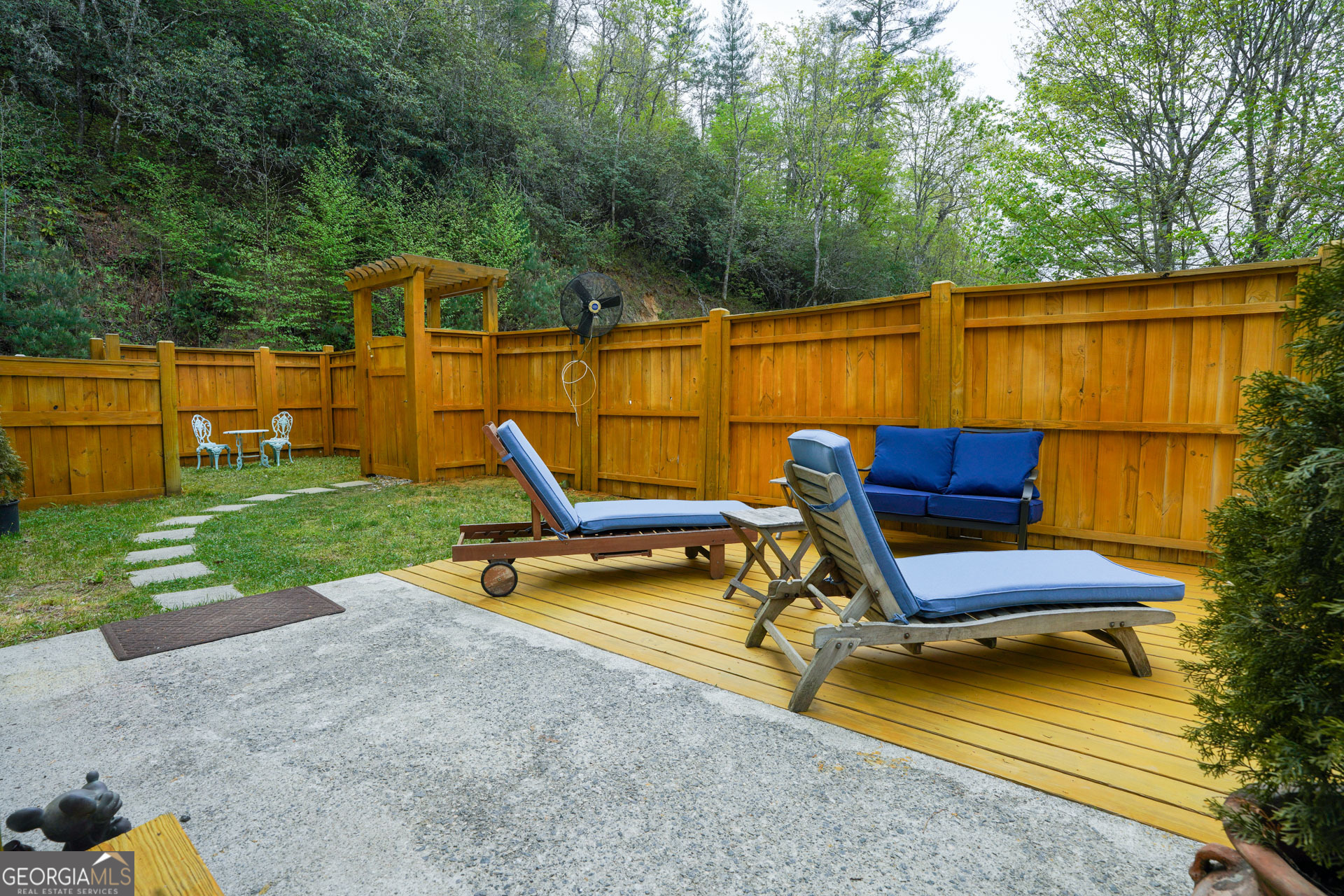 77 Denali Drive Property Photo 8