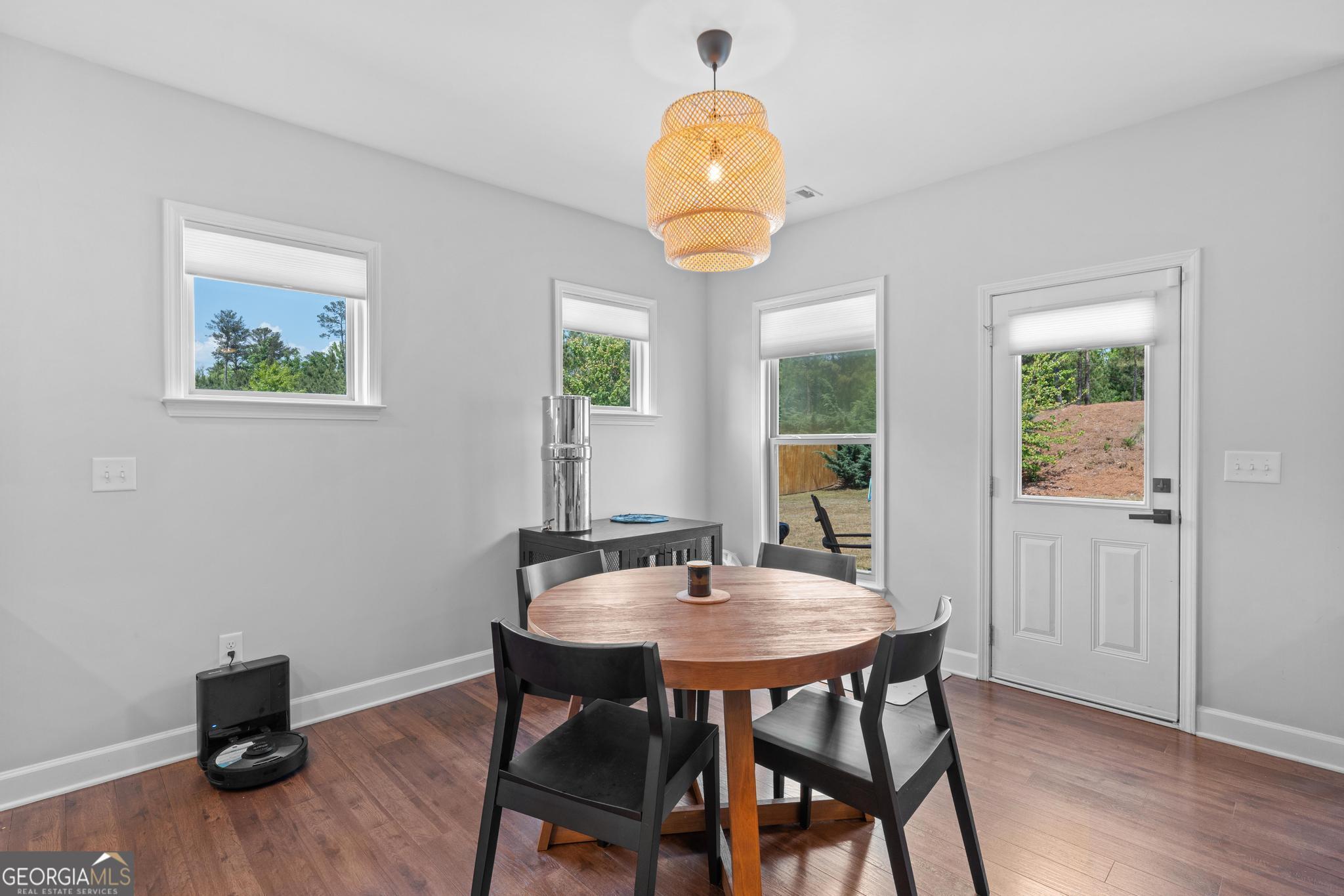 202 Roundwood Way Property Photo 8