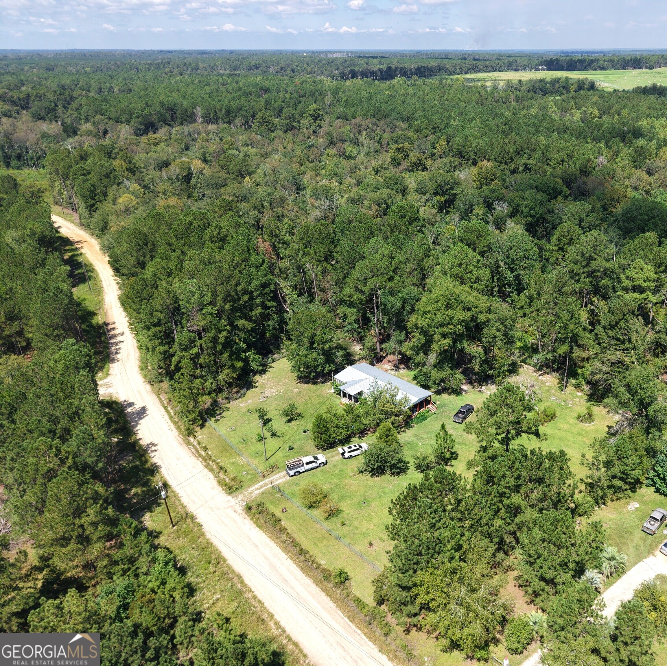 686 Victory Circle Property Photo 4