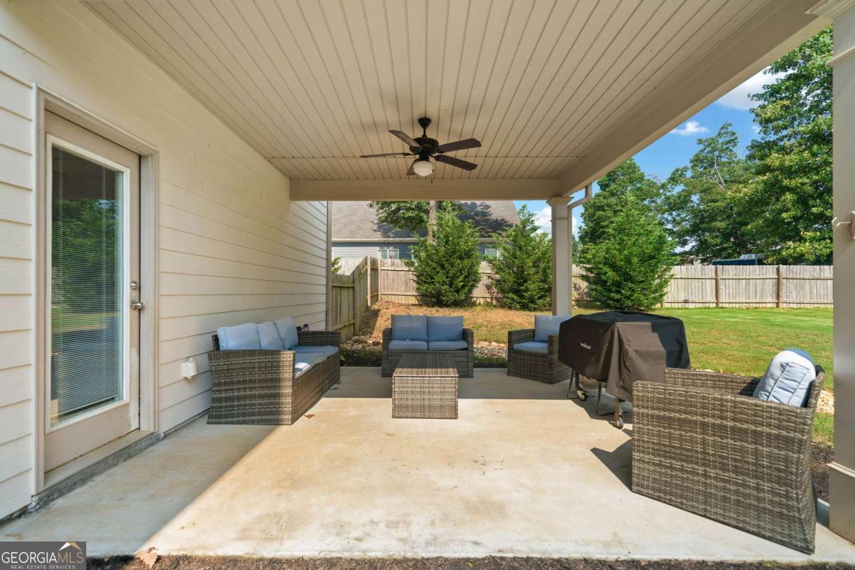 13 Four Feathers Lane Property Photo 11