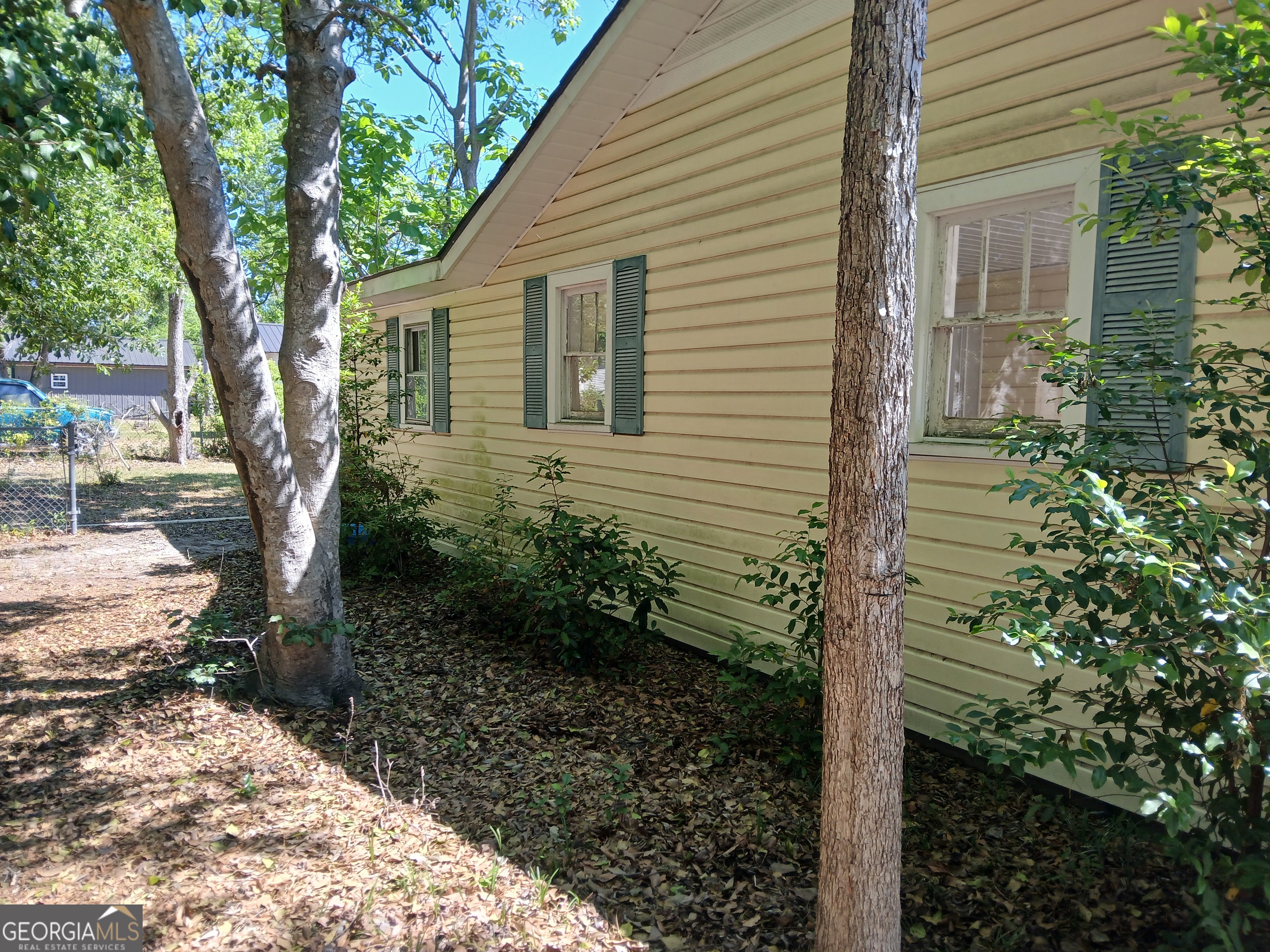 702 N Church Property Photo 2