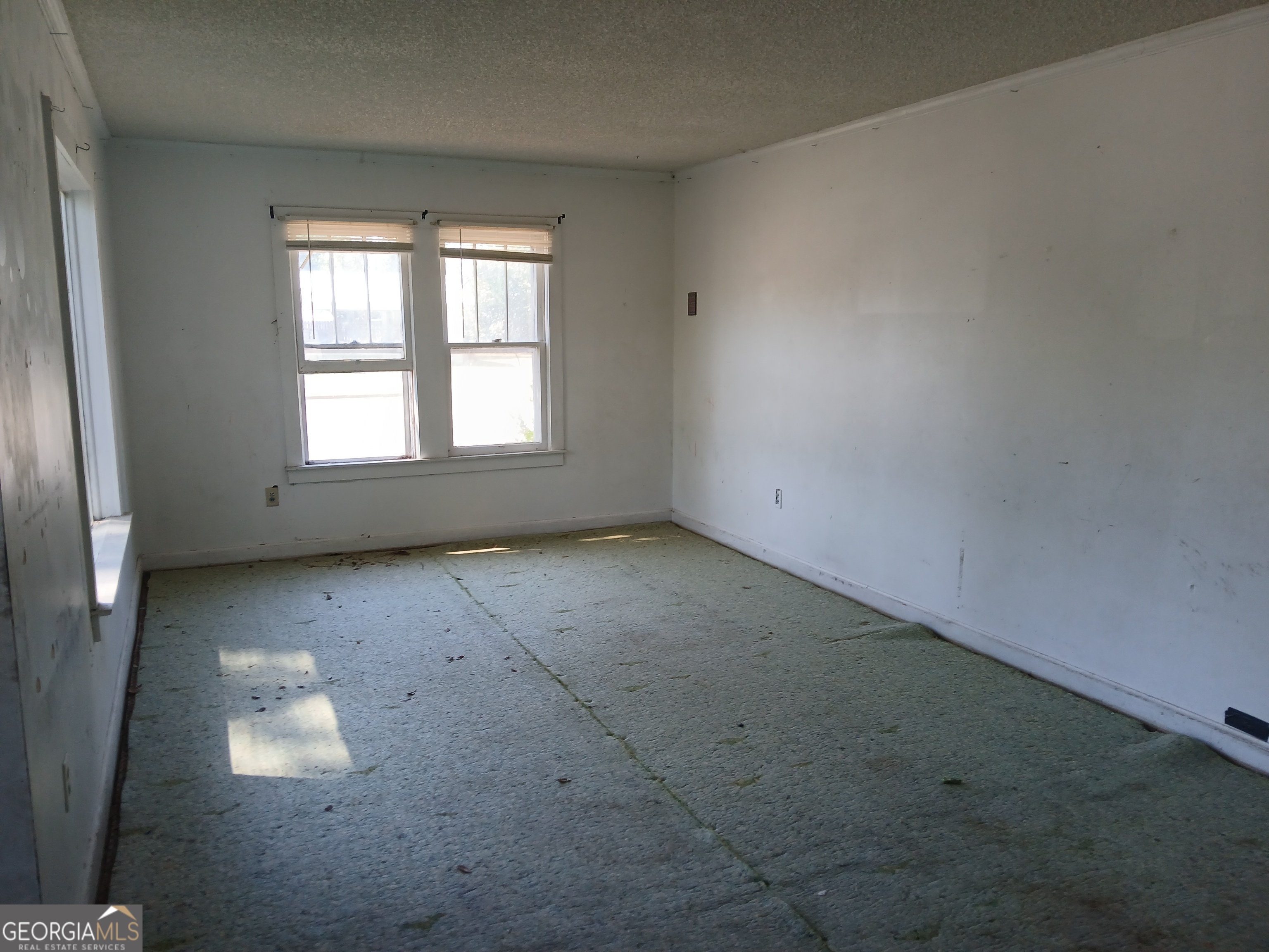 702 N Church Property Photo 3