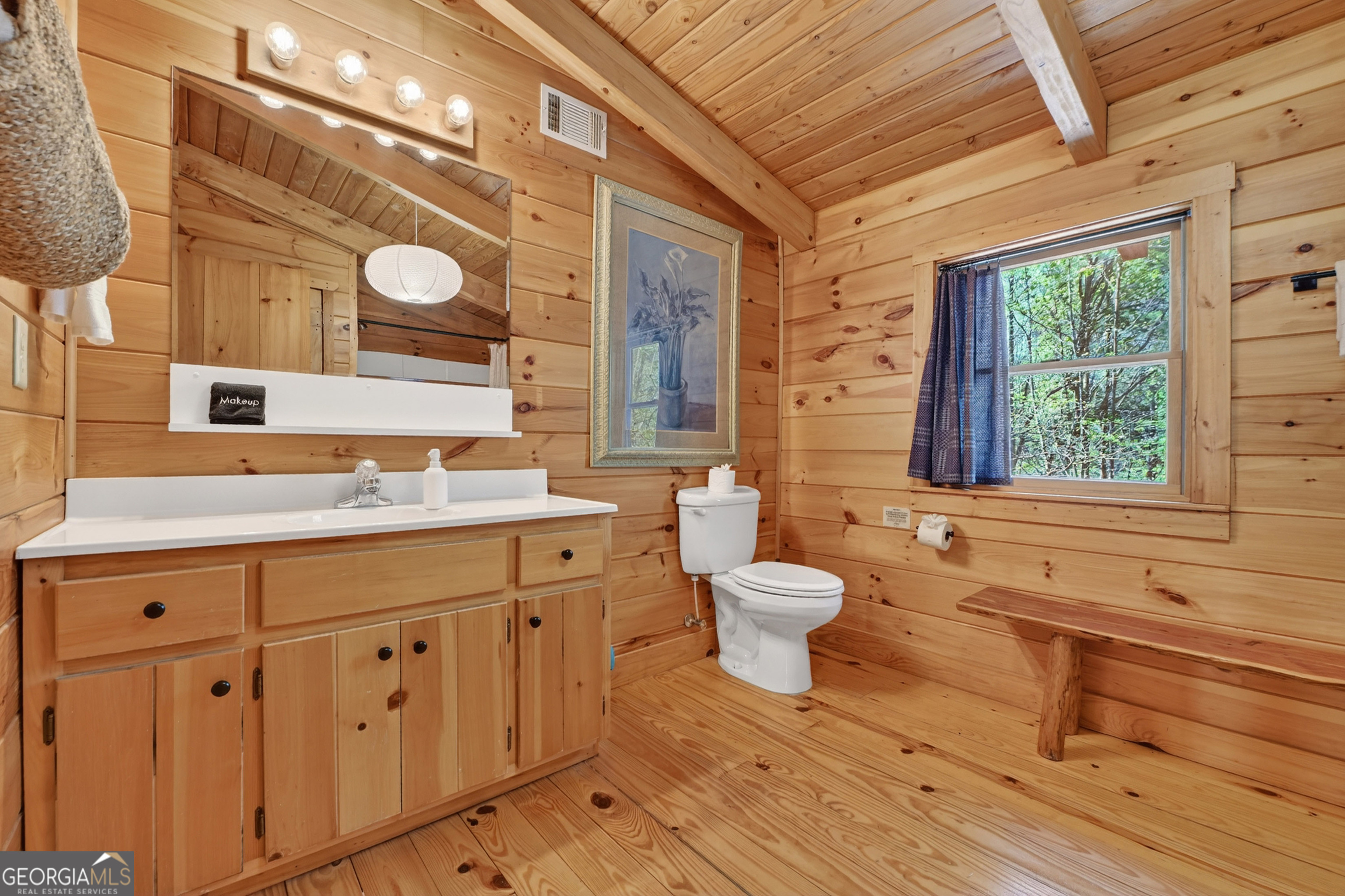 305 Kim Bolton Drive Property Photo 25