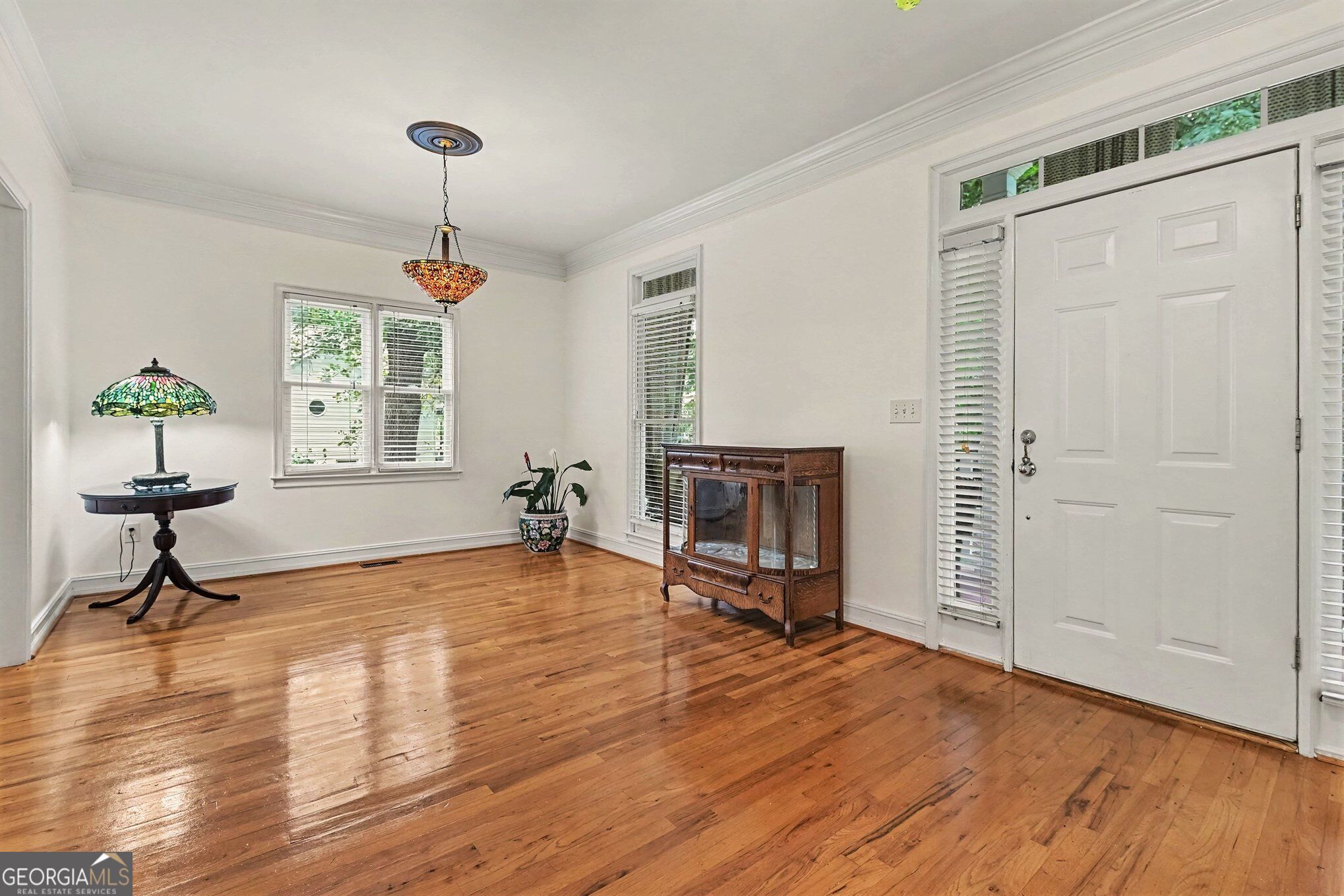928 Delmar Avenue Se Property Photo 1