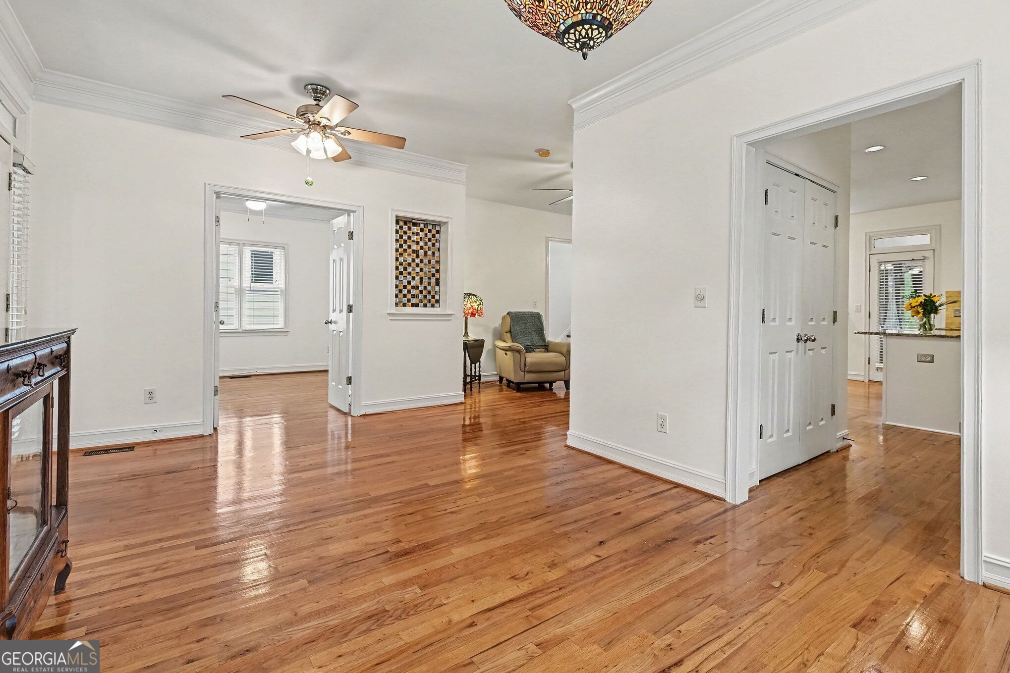 928 Delmar Avenue Se Property Photo 2