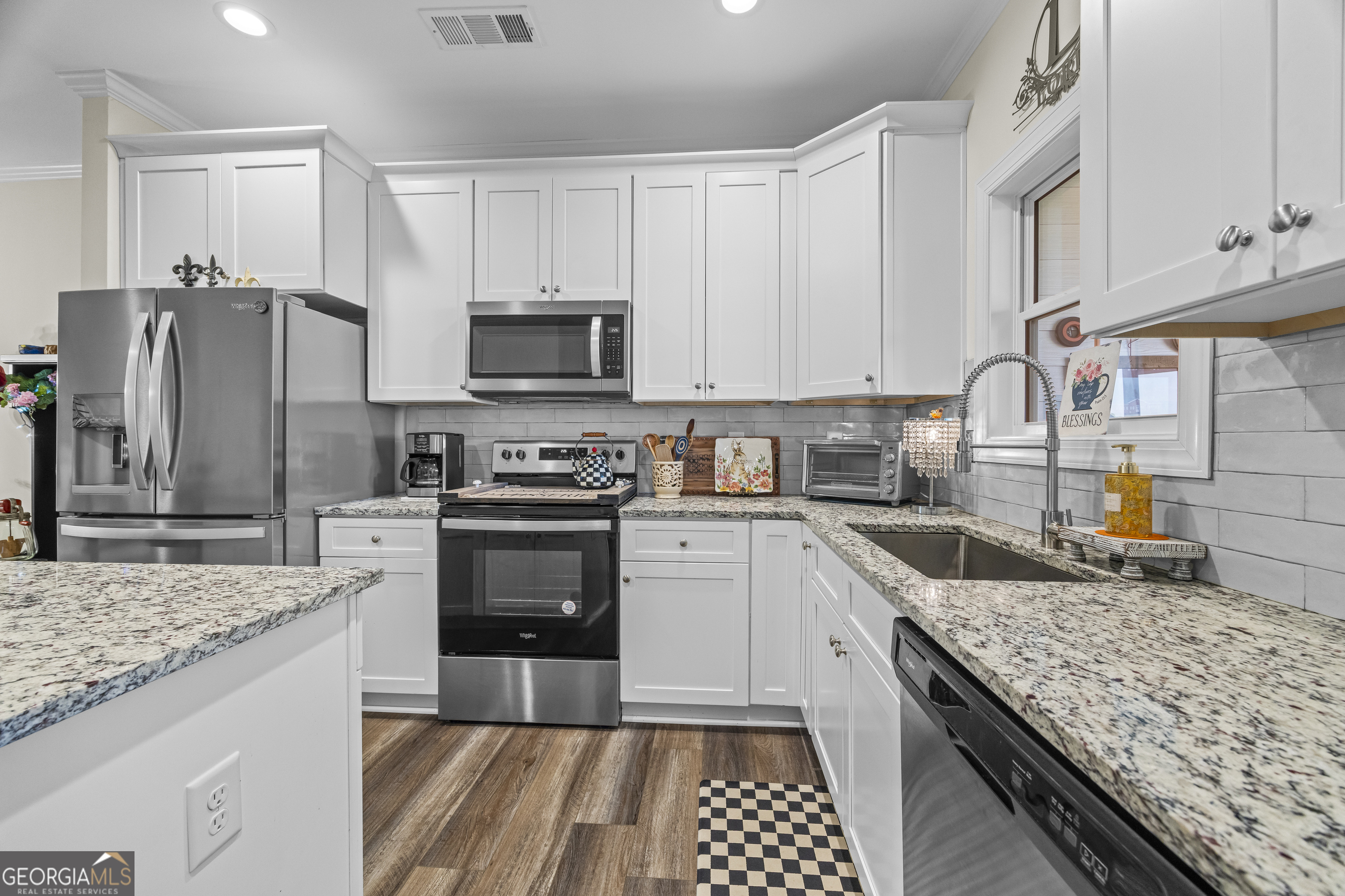 124 Magnolia Place Property Photo 8