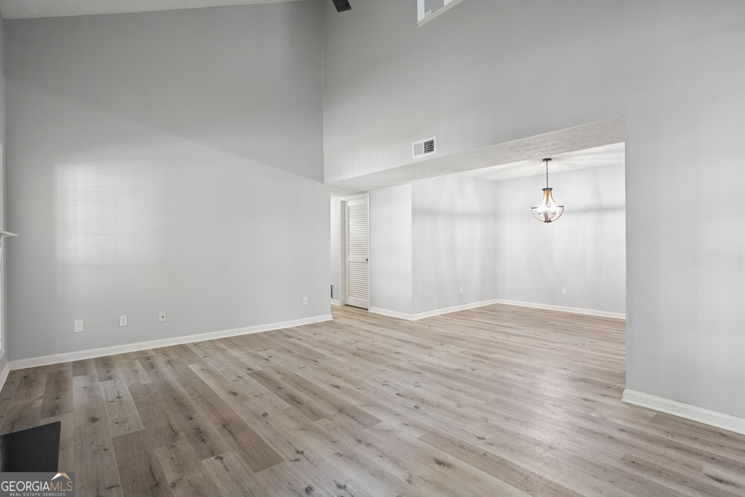 6430 Oakleaf Way Property Photo 24
