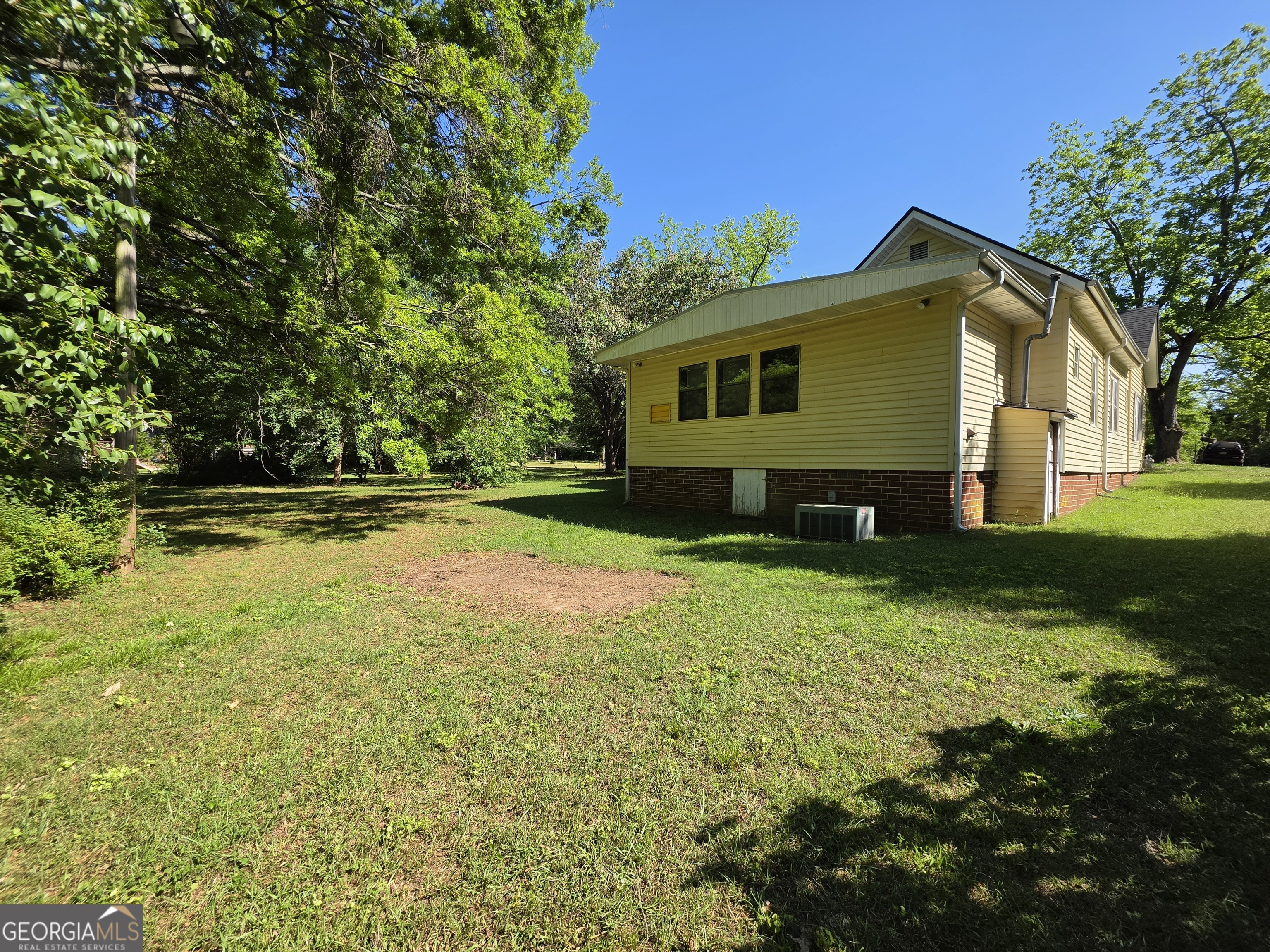 109 Springdale Drive Property Photo 6