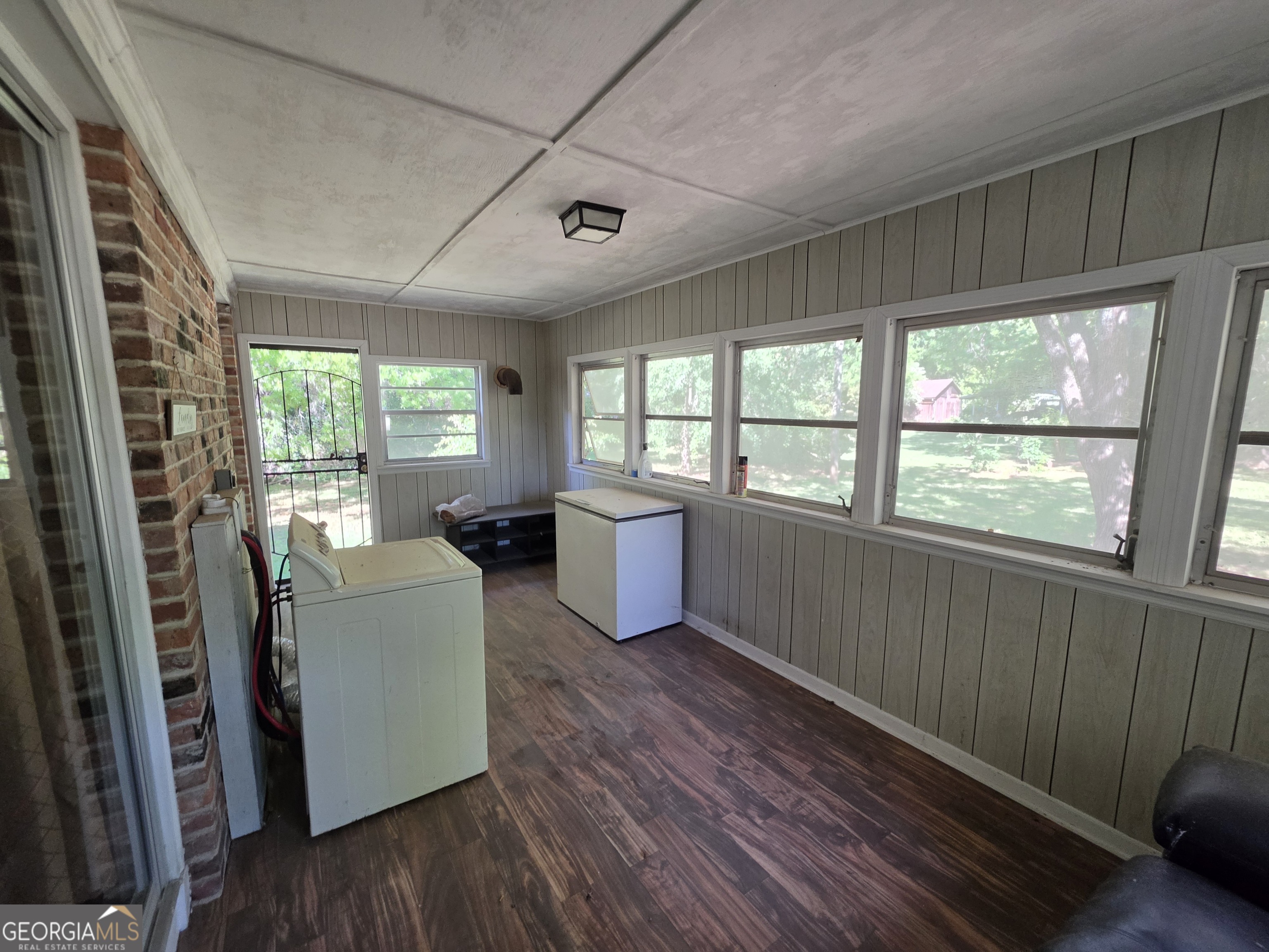 109 Springdale Drive Property Photo 12
