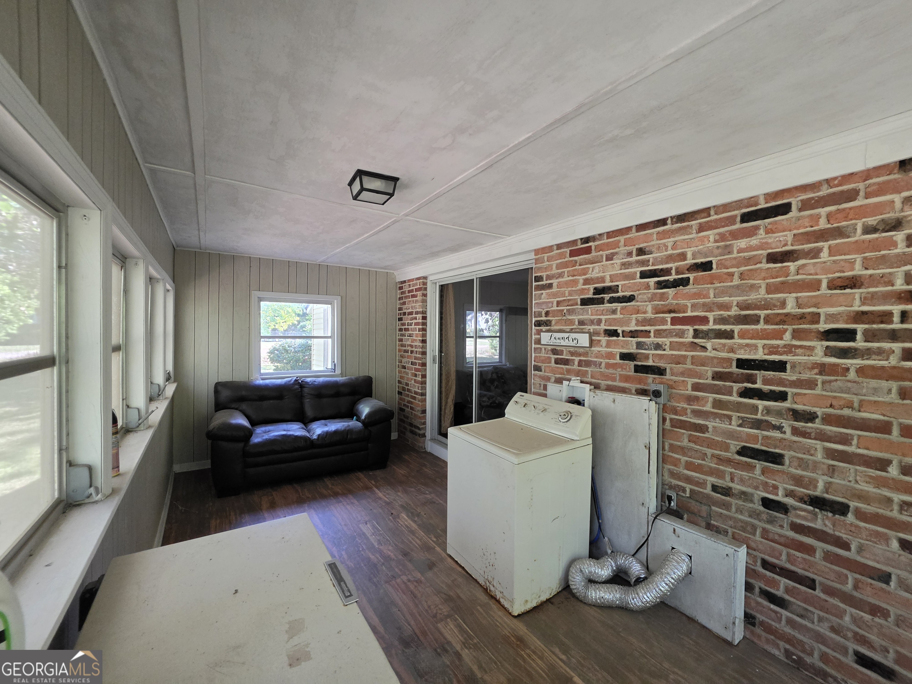 109 Springdale Drive Property Photo 13