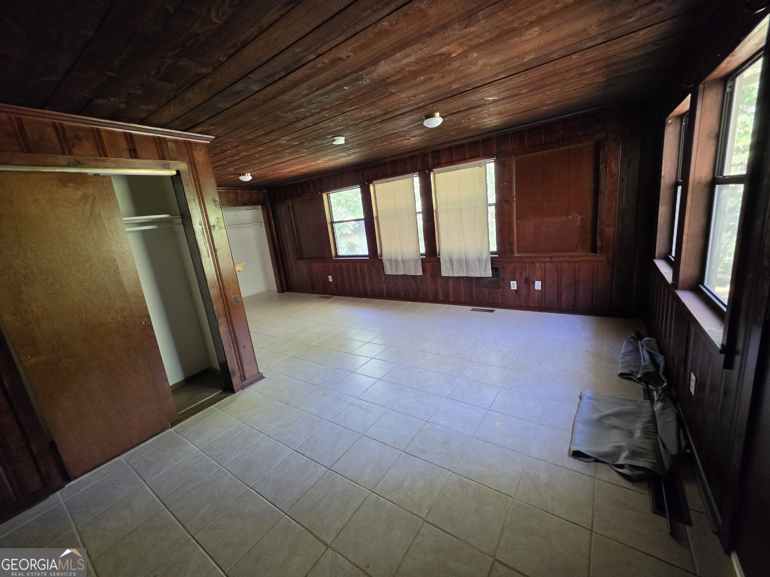 109 Springdale Drive Property Photo 16