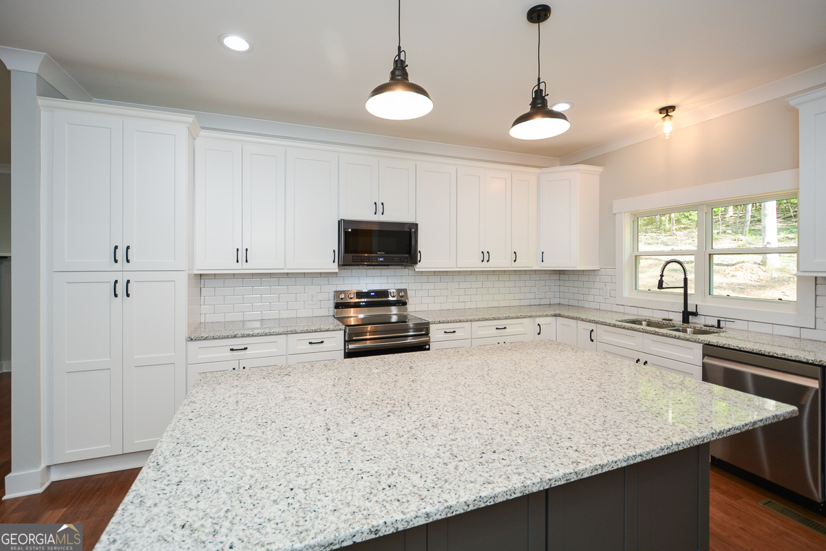 258 Rocky Hollow Road Property Photo 15