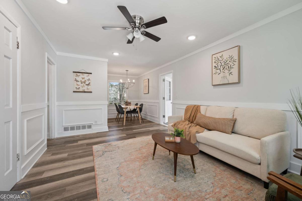 100 Pine Circle Property Photo 10