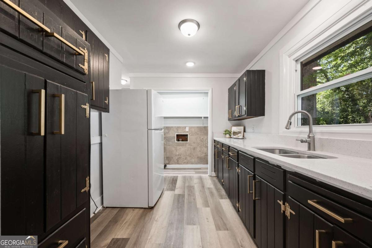 100 Pine Circle Property Photo 15