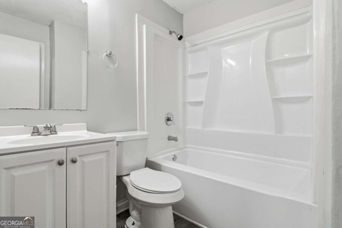 4813 Bartlett Road Property Photo 14