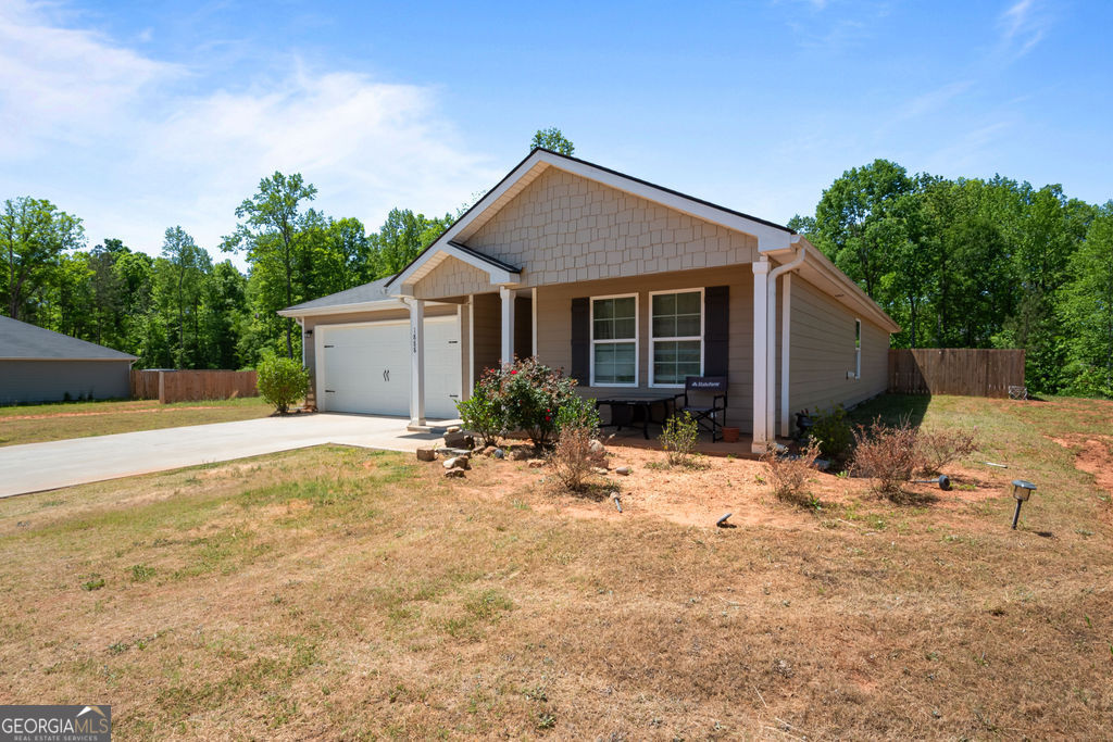 1888 Hunter Welch Parkway Property Photo 2