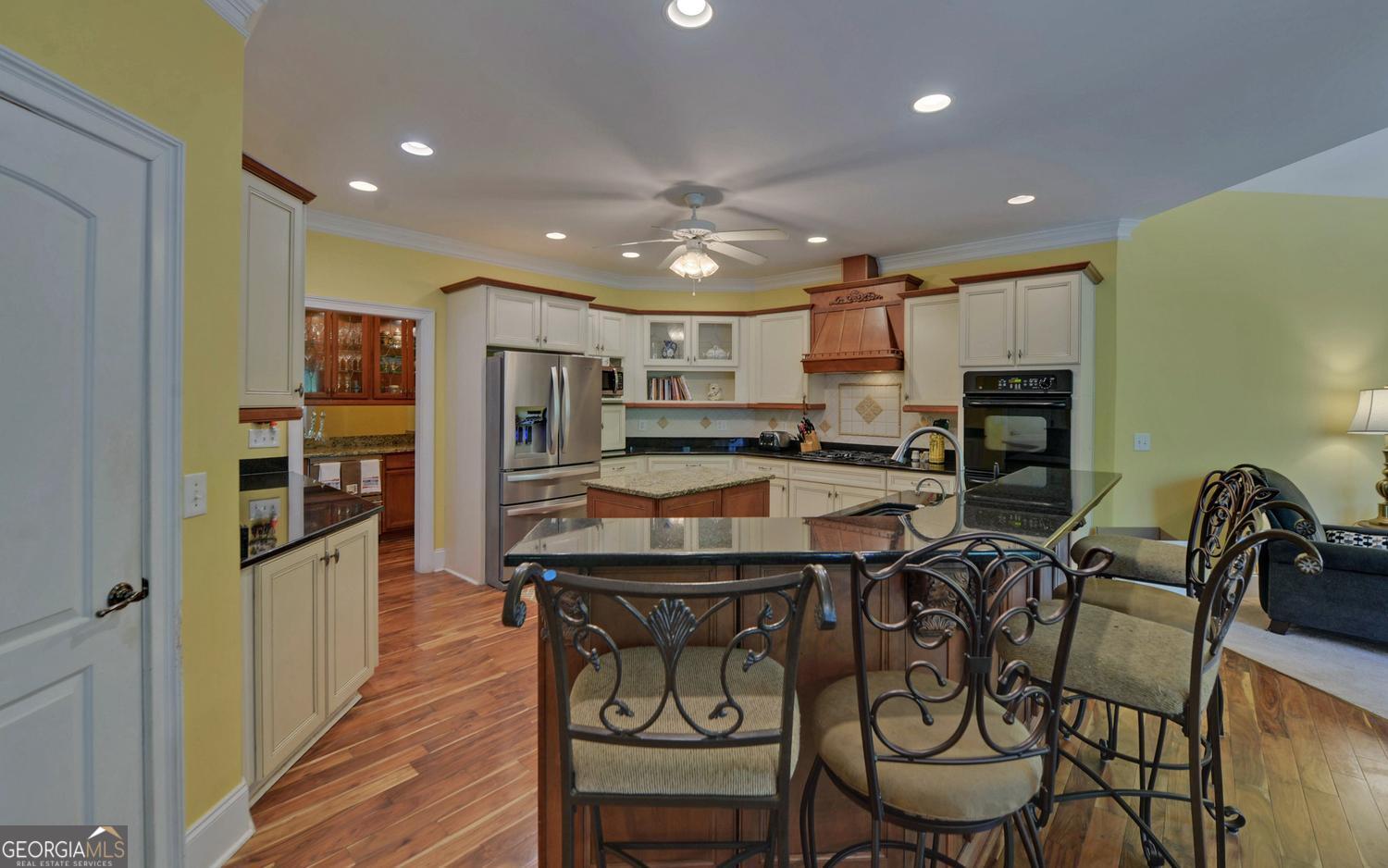 227 Capri Drive Property Photo 12