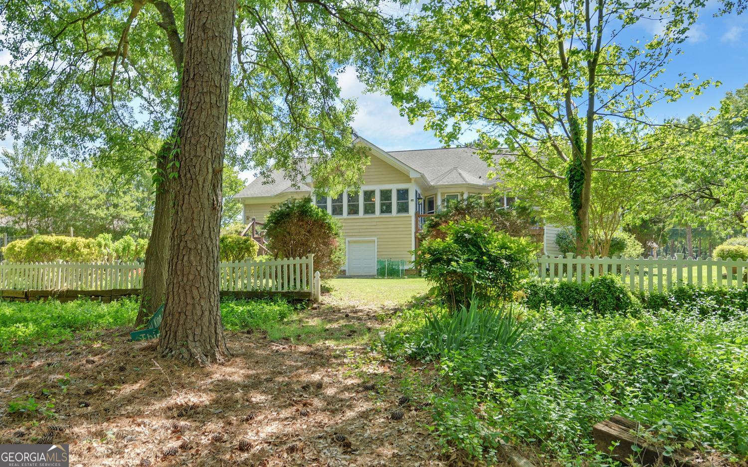 227 Capri Drive Property Photo 52