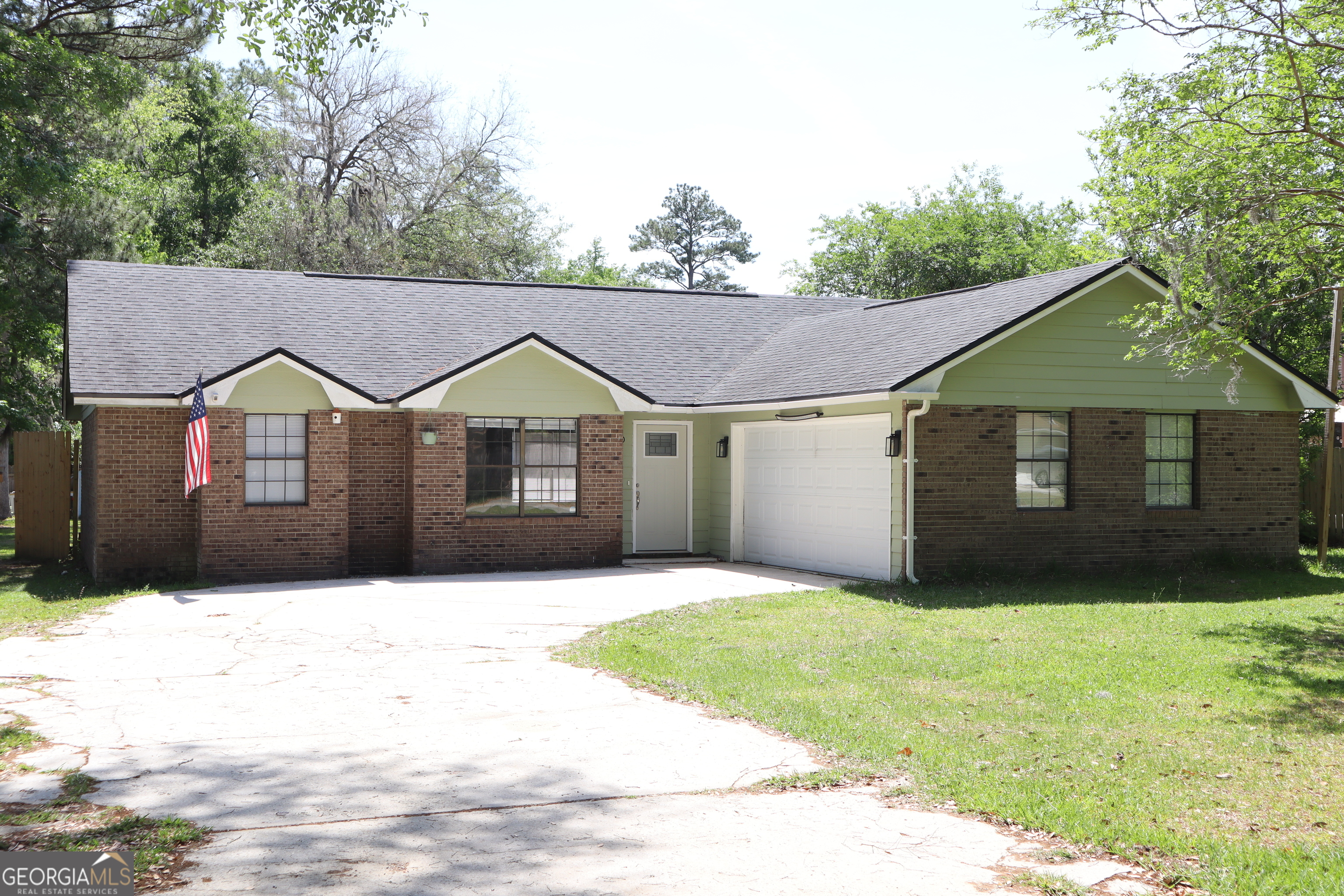 380 S Gum Street Property Photo 4