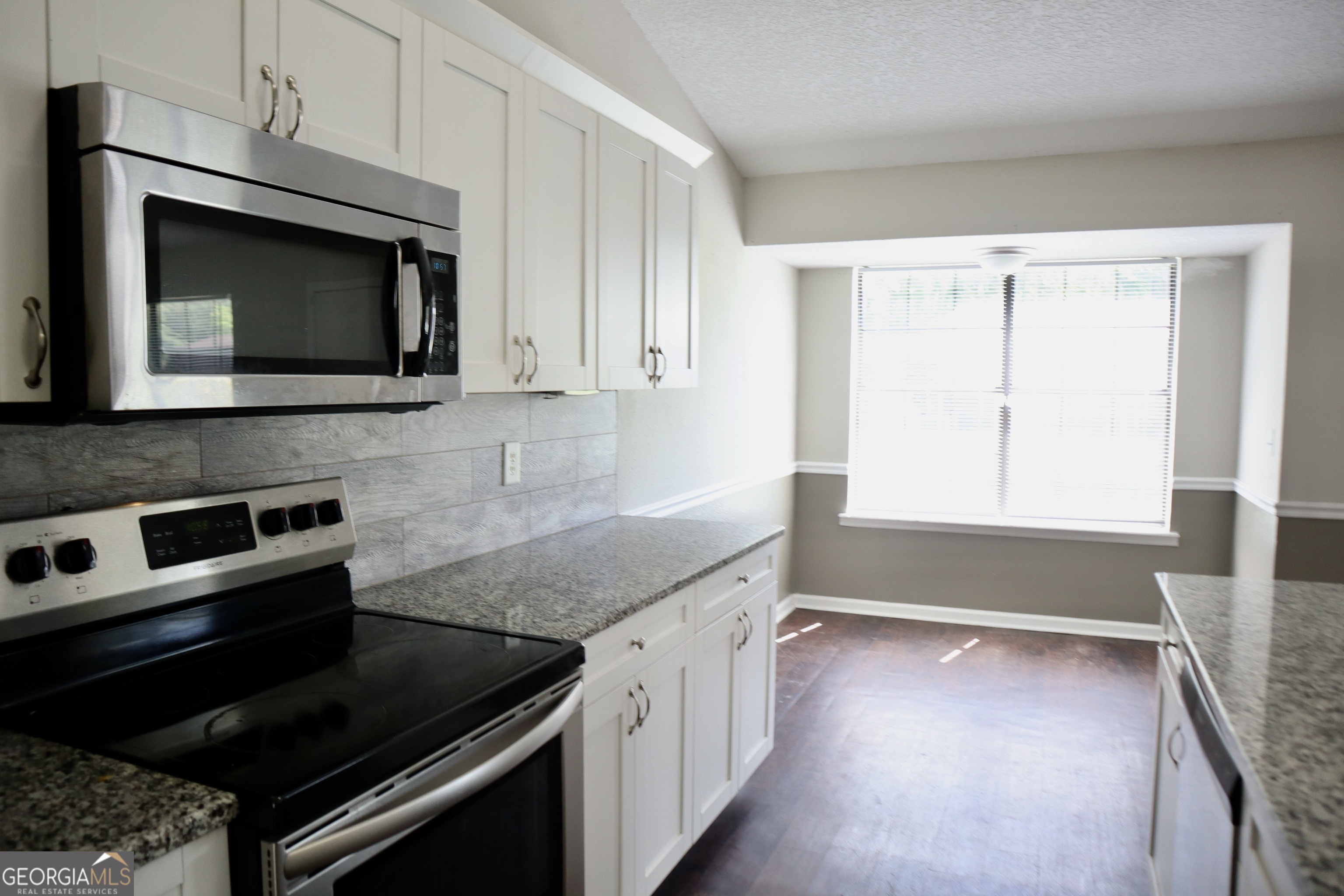 380 S Gum Street Property Photo 14