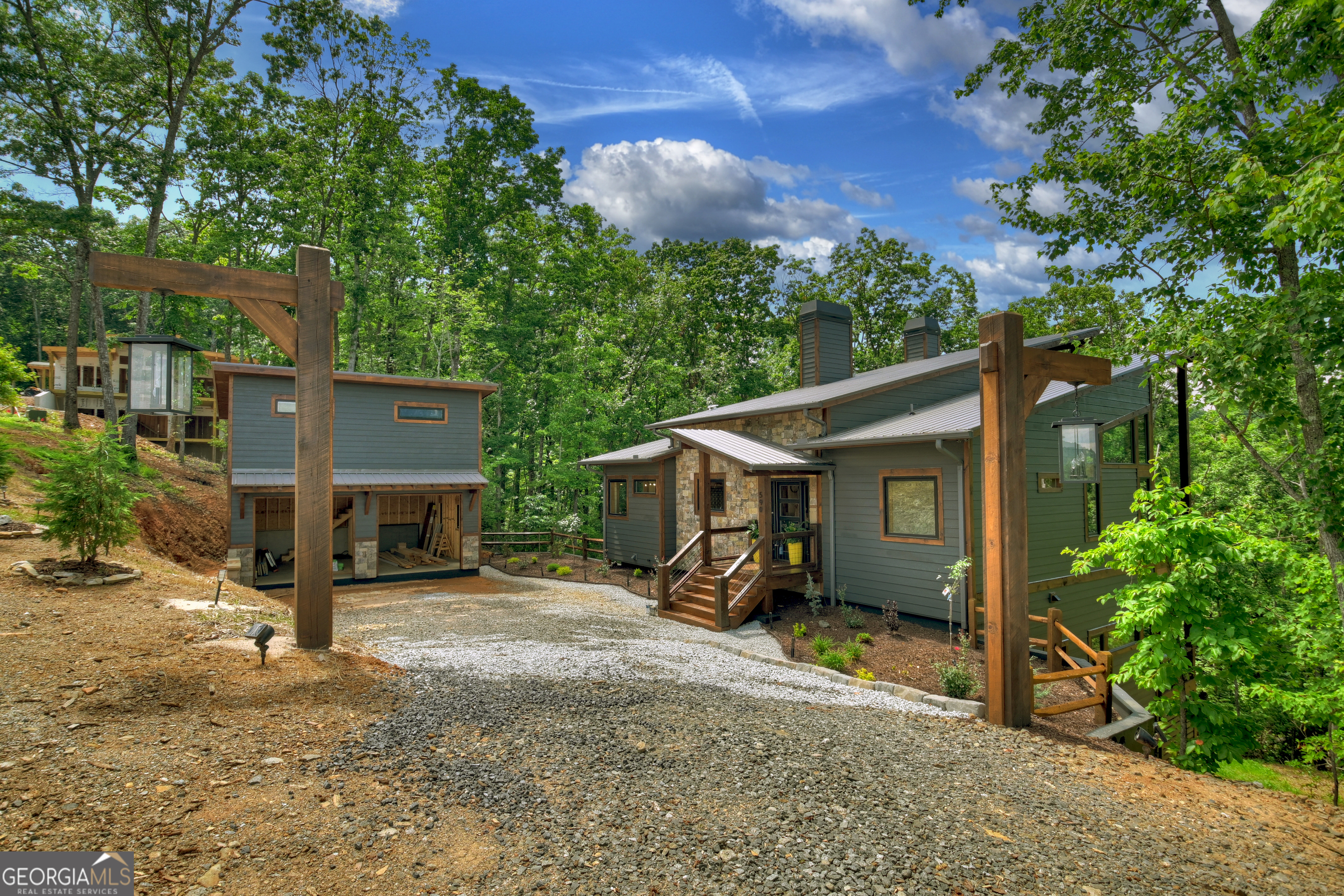 590 Deer Crest Road Property Photo 1