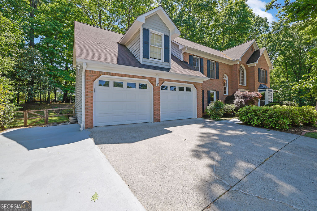 4616 Astible Circle Nw Property Photo 1