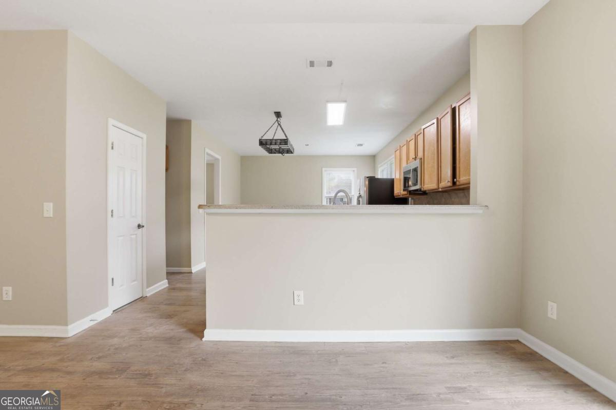 507 Waterfall Drive Property Photo 7