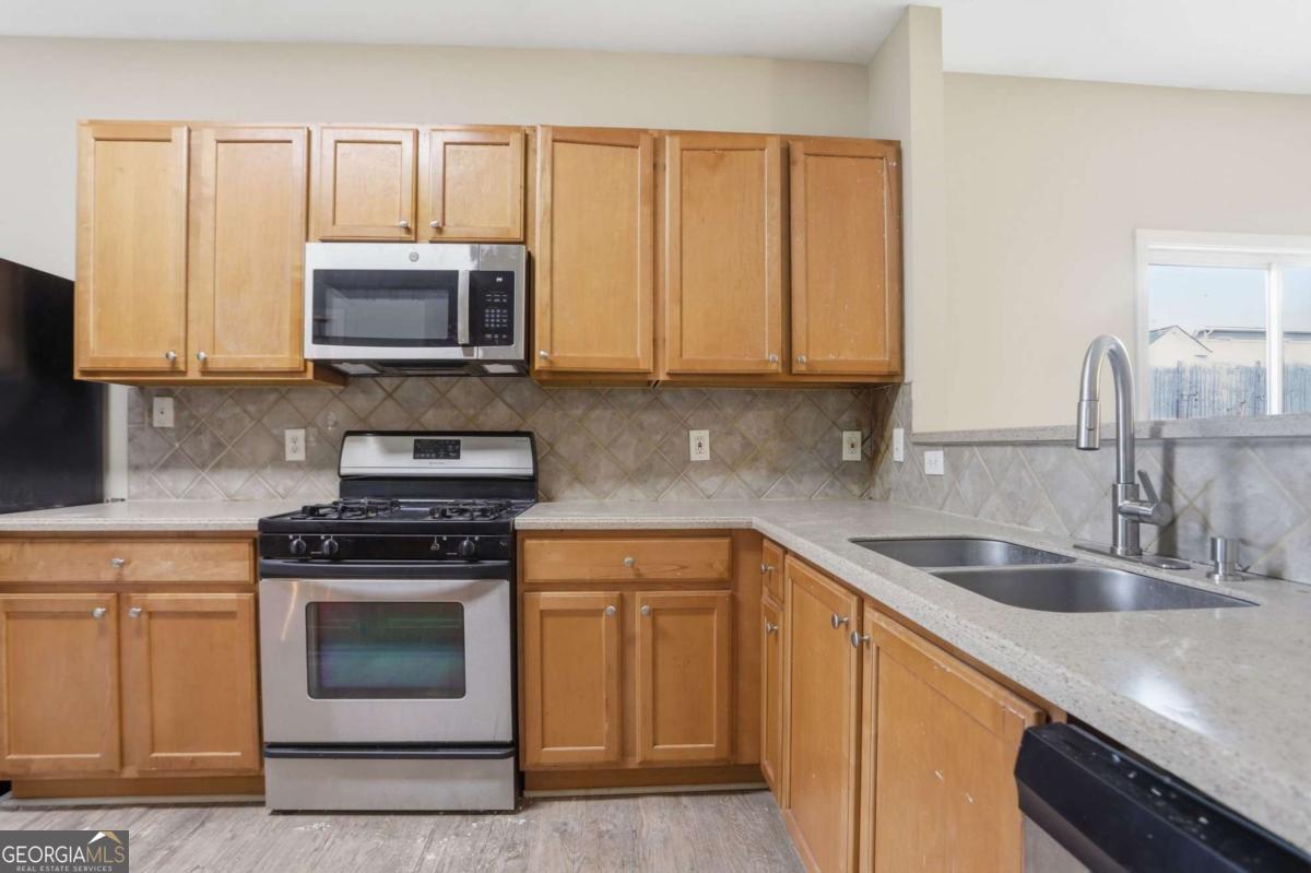 507 Waterfall Drive Property Photo 10