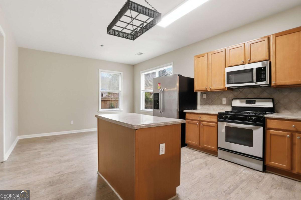 507 Waterfall Drive Property Photo 11
