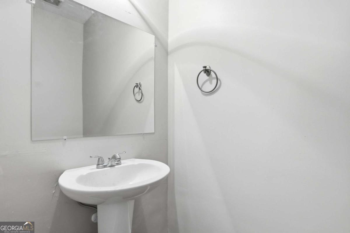 507 Waterfall Drive Property Photo 28
