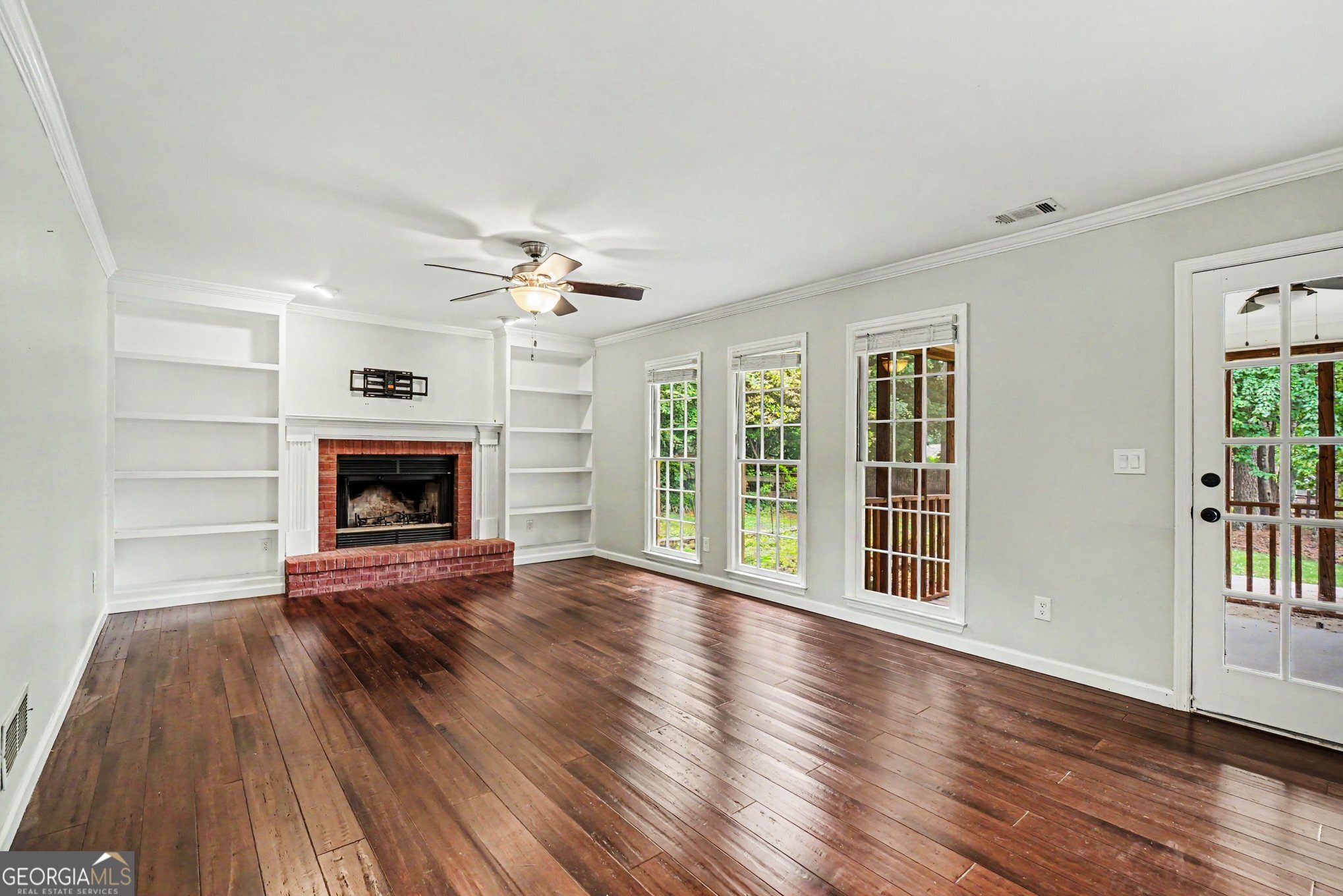 5709 Fairwood Drive Nw Property Photo 9