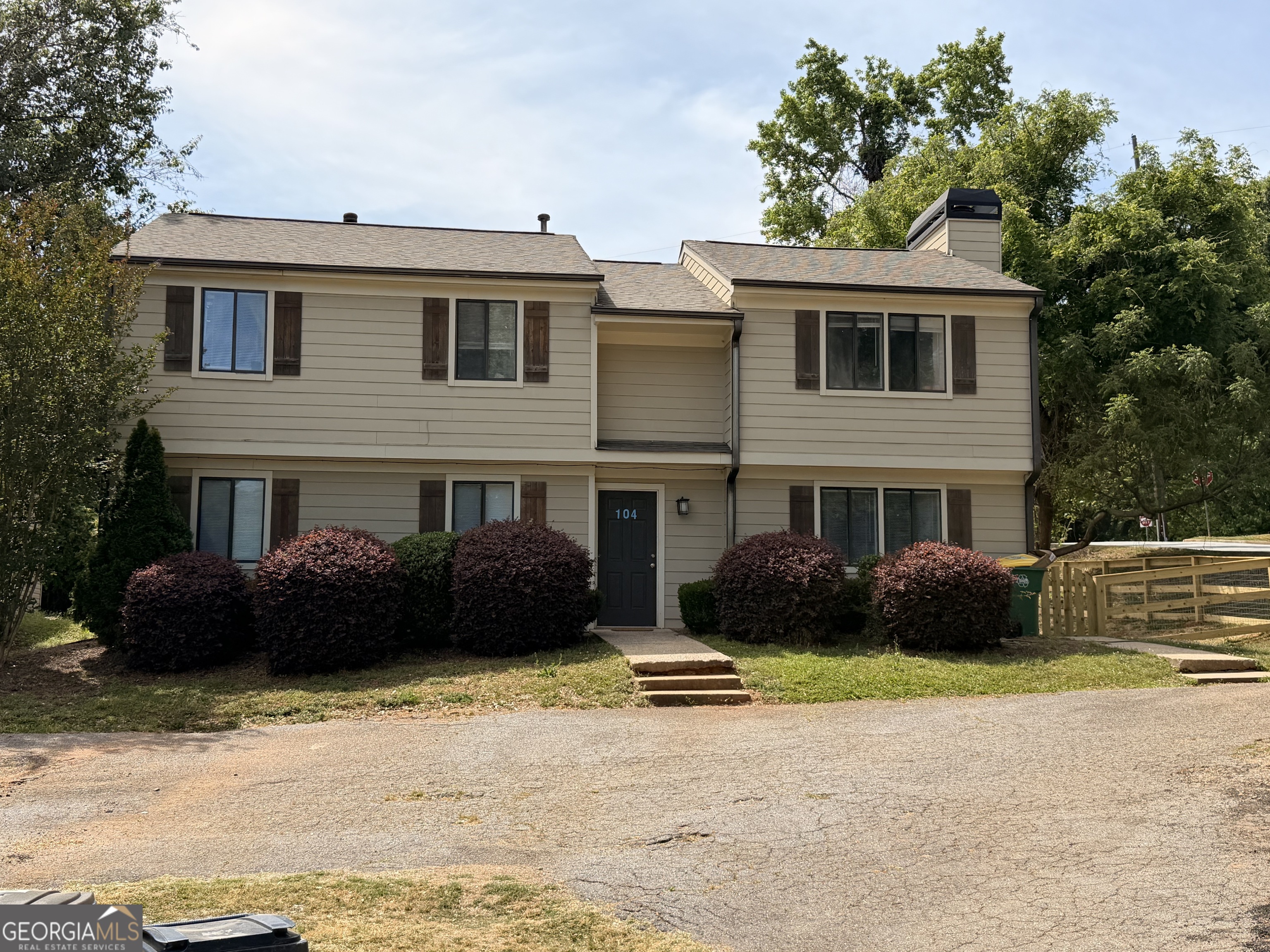 102 Welch Place Property Photo 1