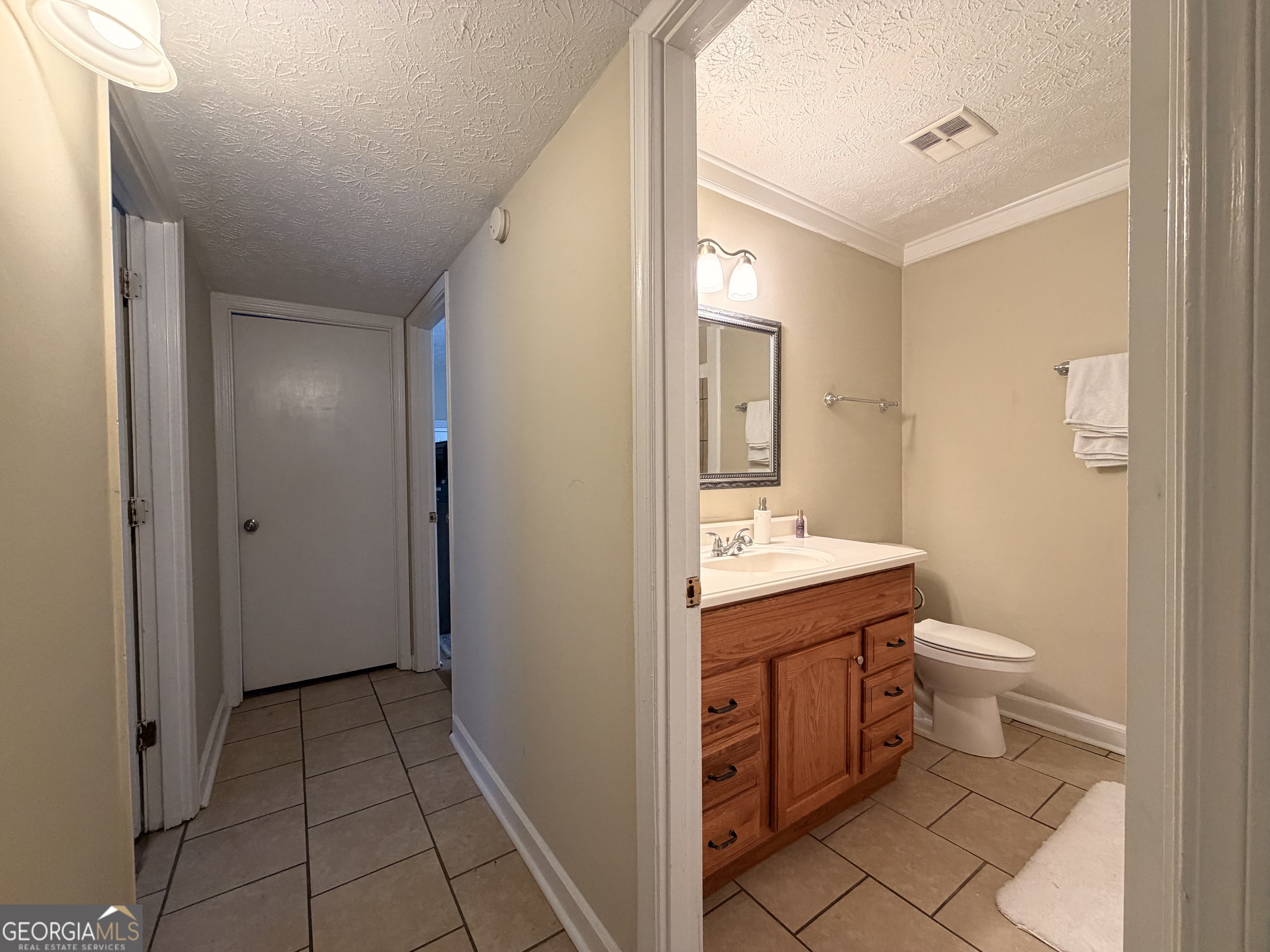 102 Welch Place Property Photo 7