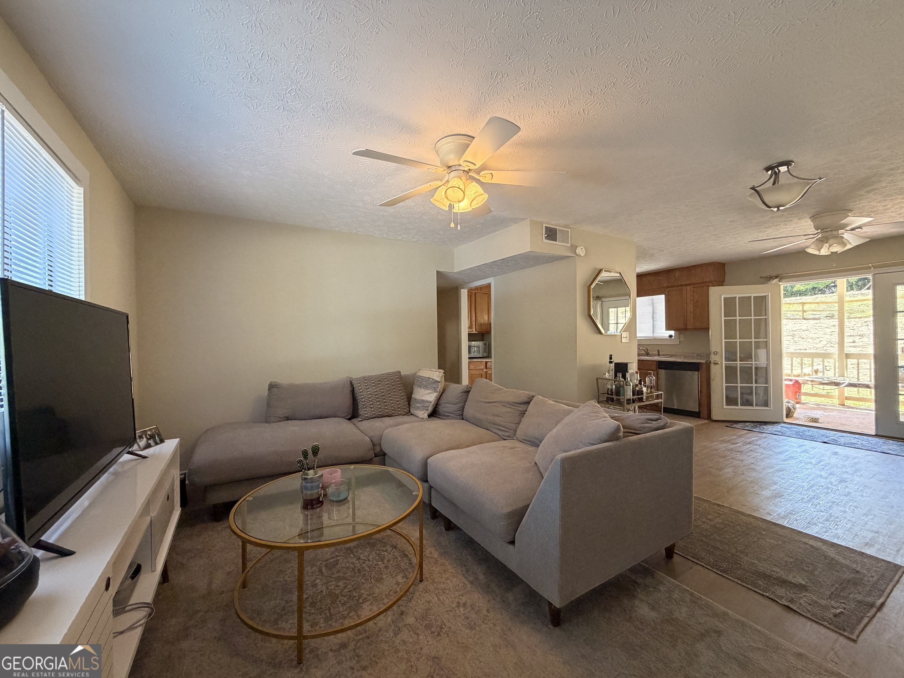 102 Welch Place Property Photo 14