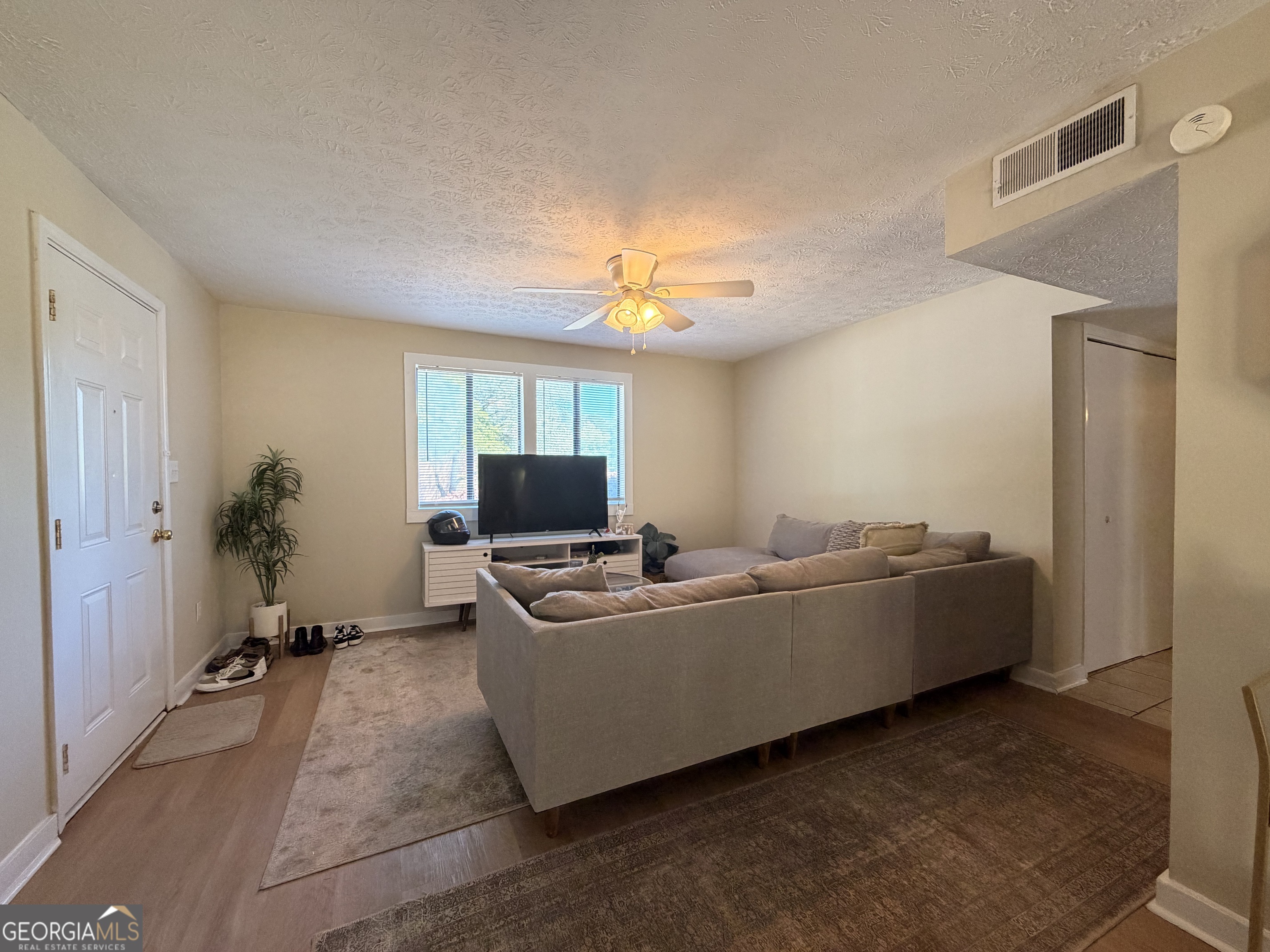 102 Welch Place Property Photo 15