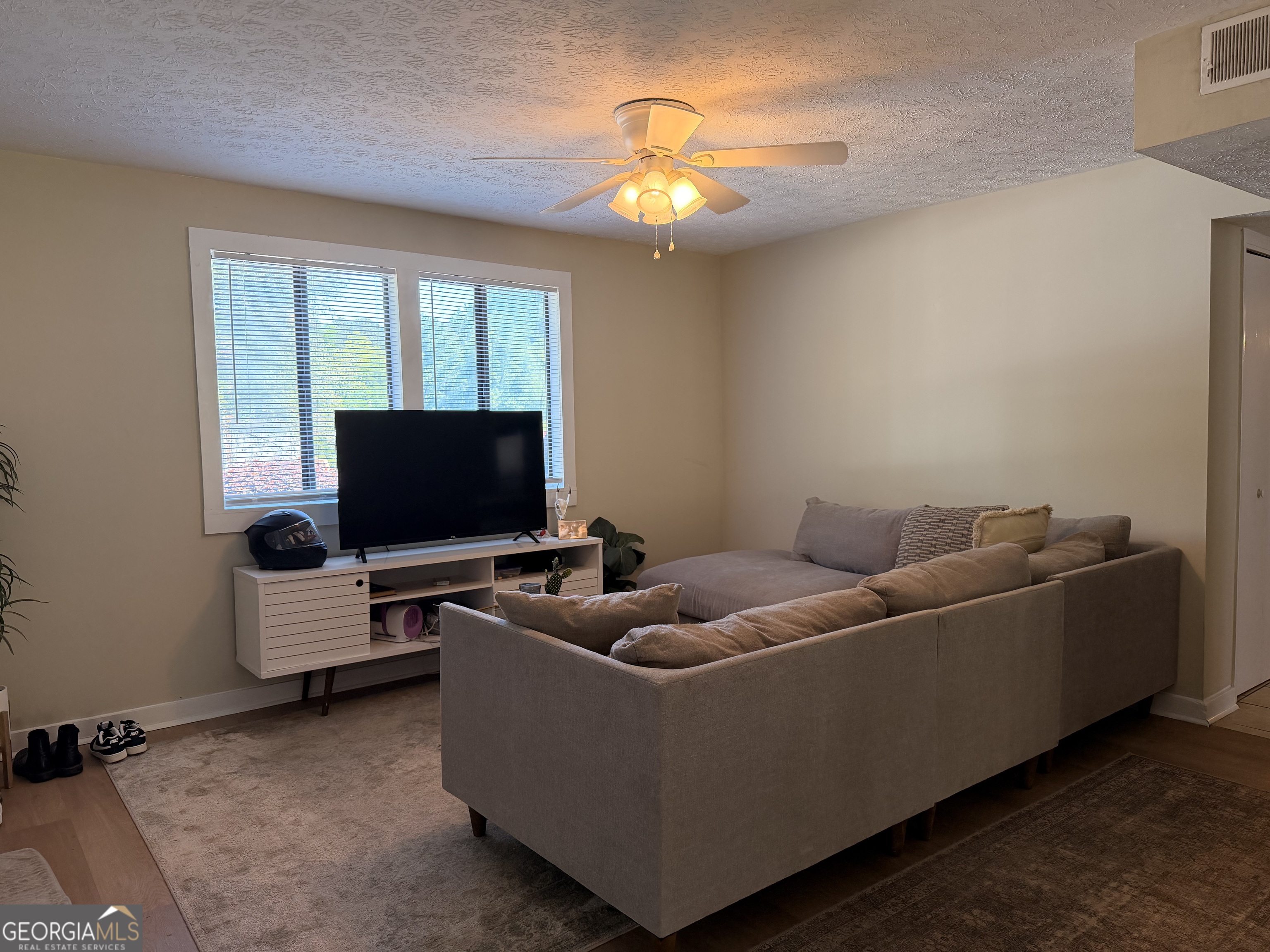 102 Welch Place Property Photo 16