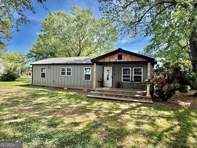 206 West Drive Property Photo 1