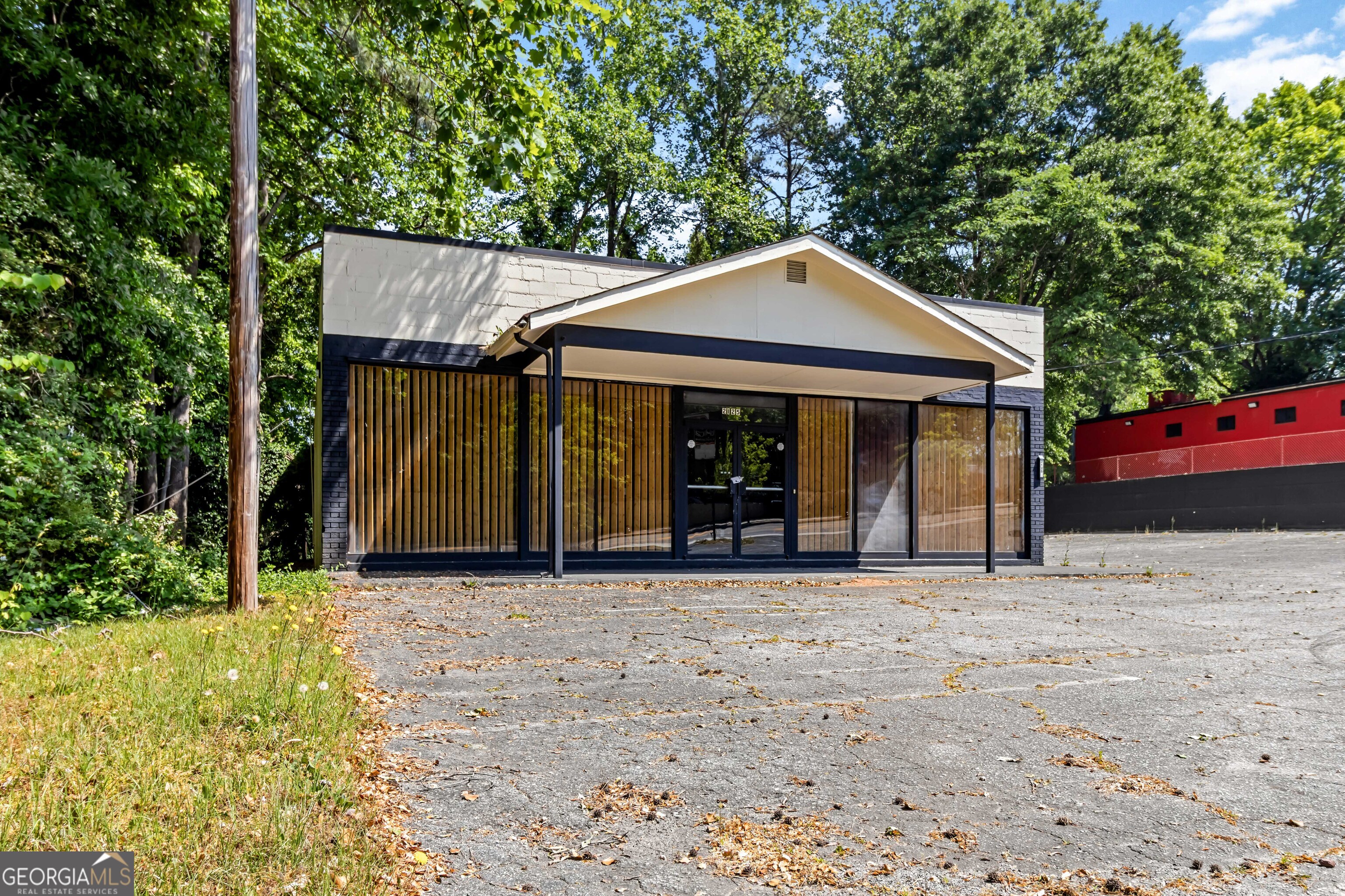 2125 Headland Drive Property Photo 3