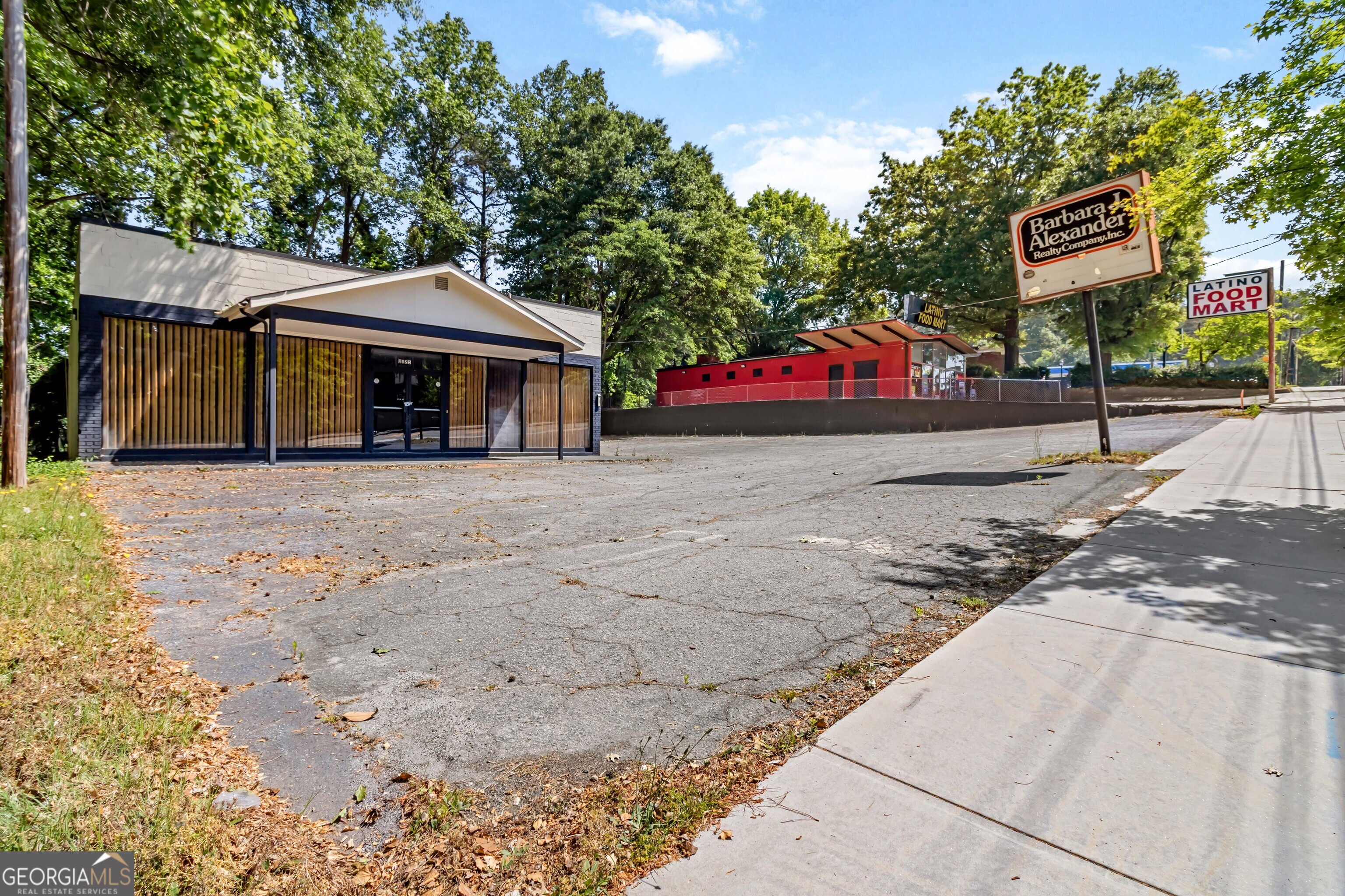 2125 Headland Drive Property Photo 4