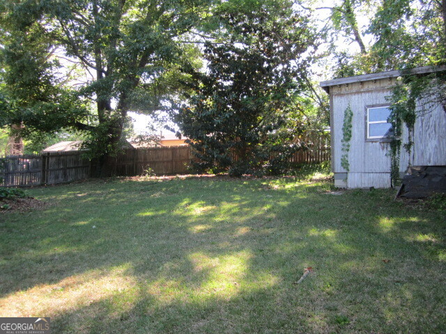 4705 Ernest Drive Property Photo 4