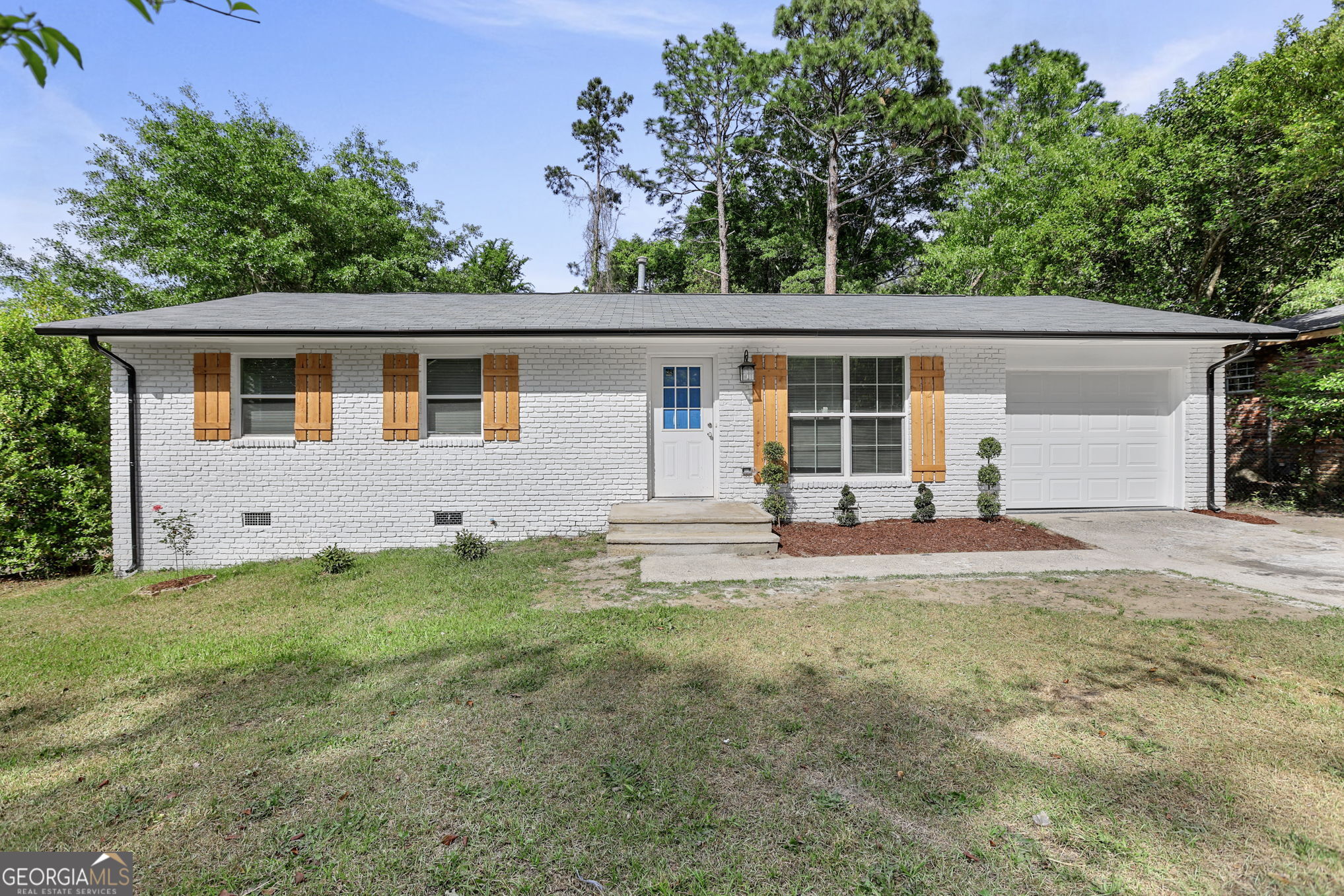 3356 Kings Park Circle Property Photo 2