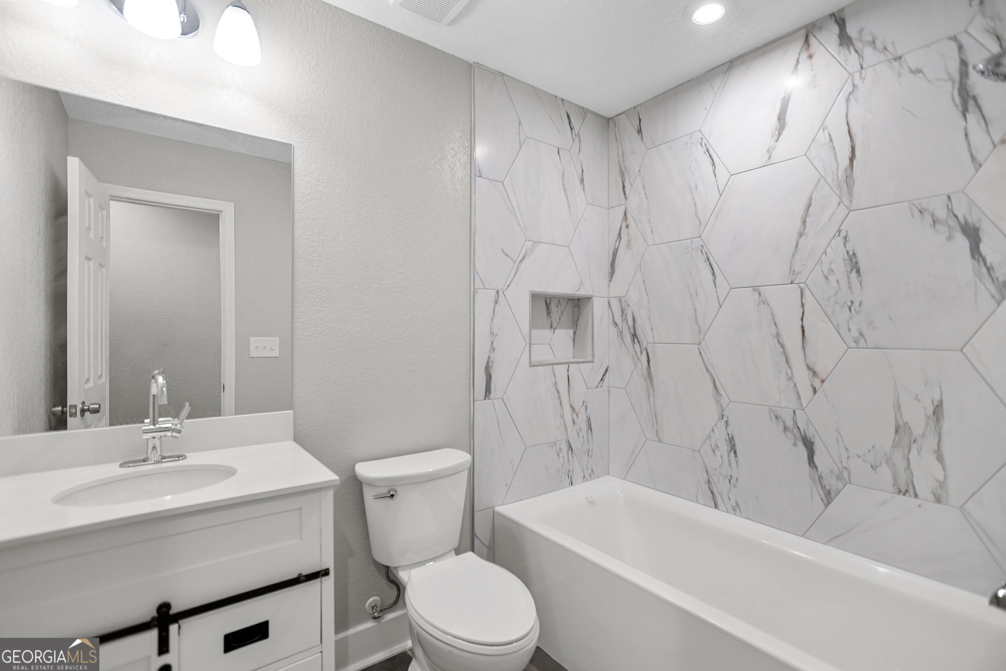 3356 Kings Park Circle Property Photo 20