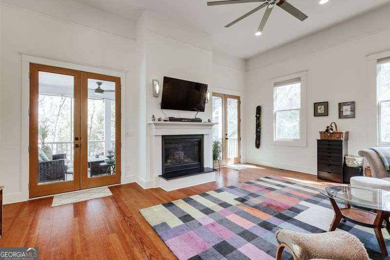 255 Bloomfield Street Property Photo 5