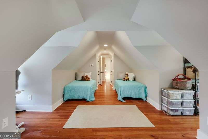 255 Bloomfield Street Property Photo 12