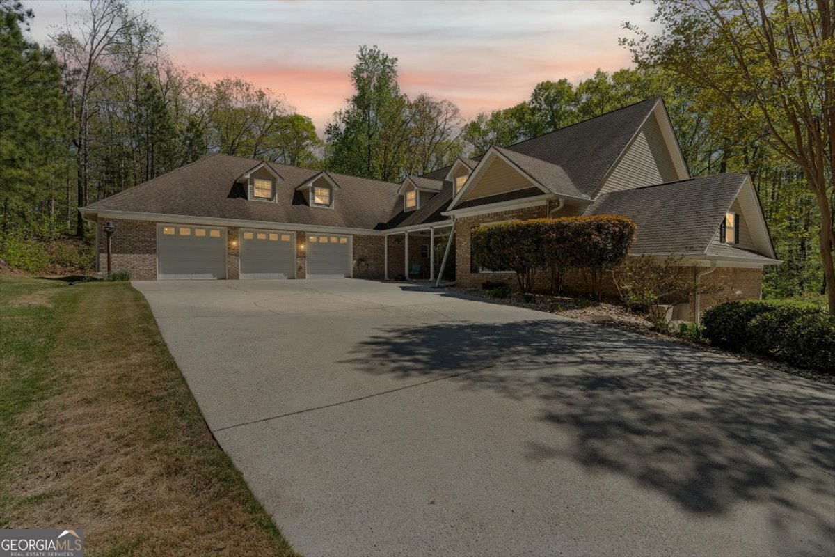 8878 Brewer Road Property Photo 1