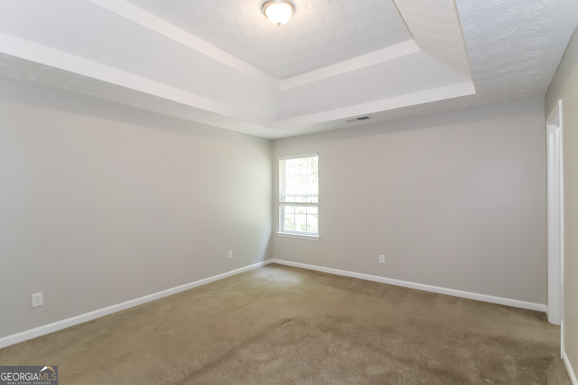 7634 Pine Gables Drive Property Photo 15