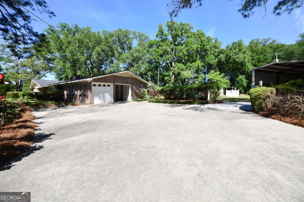 39 Adams Street Property Photo 14