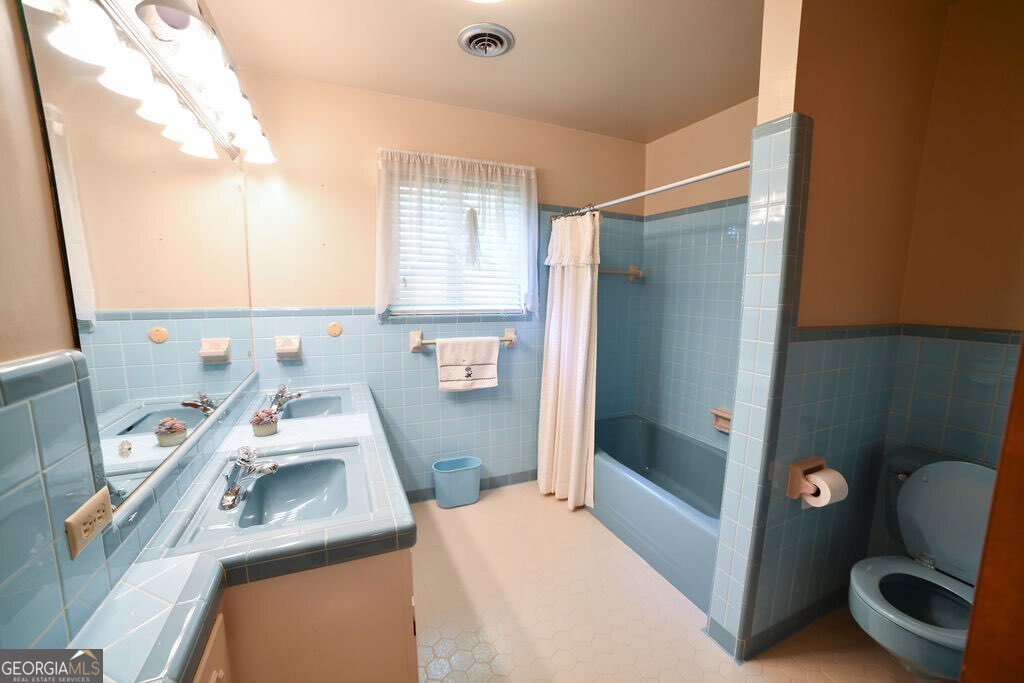 39 Adams Street Property Photo 45