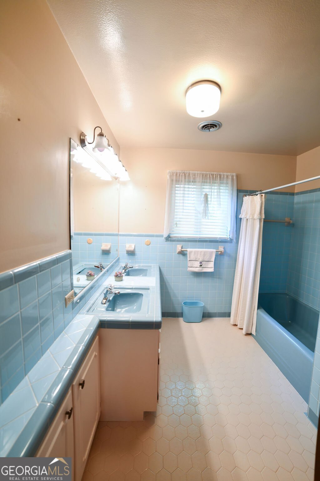 39 Adams Street Property Photo 46